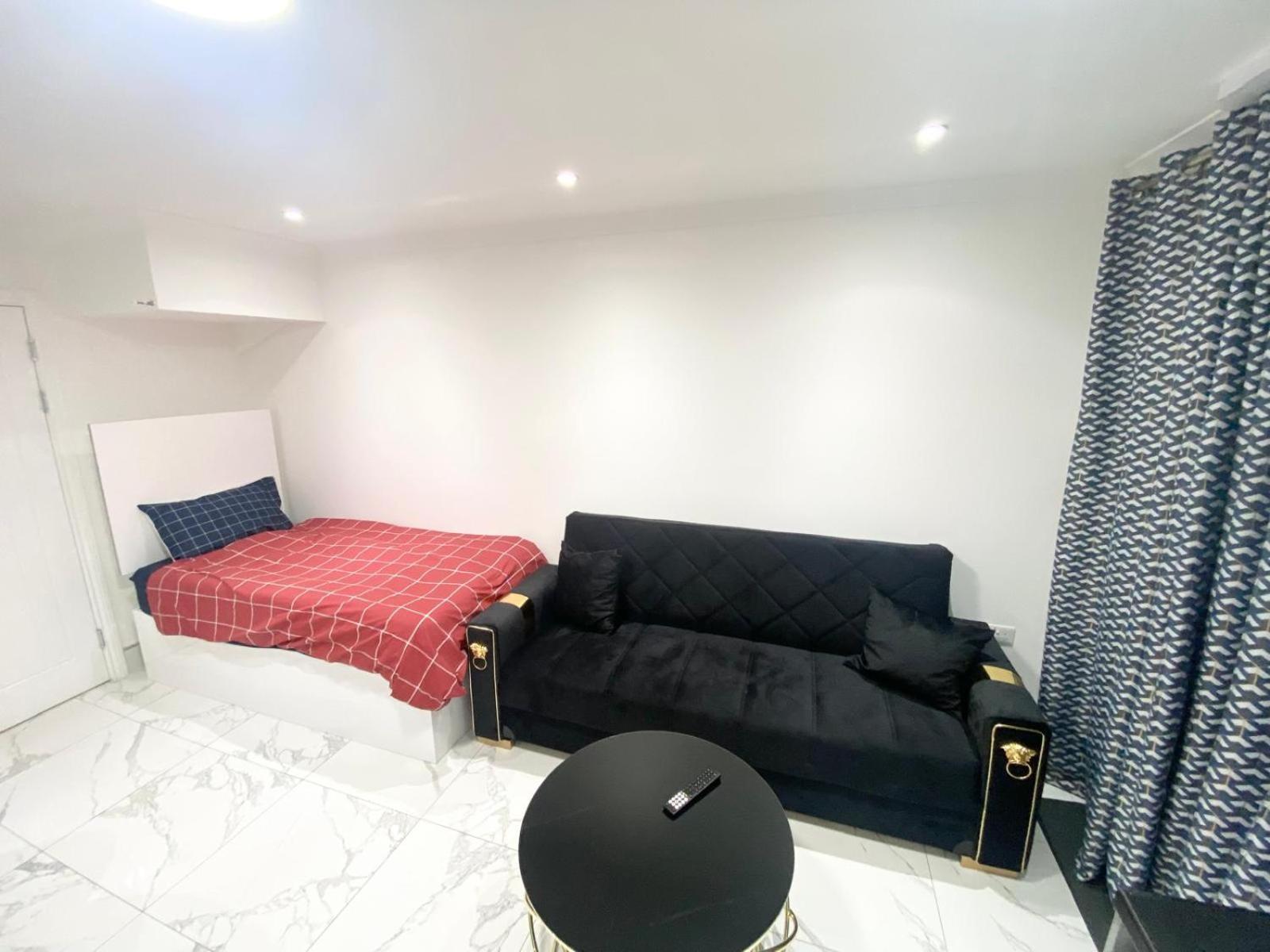 The Royal Boutique Regent By , Sleep 8 Holiday home *