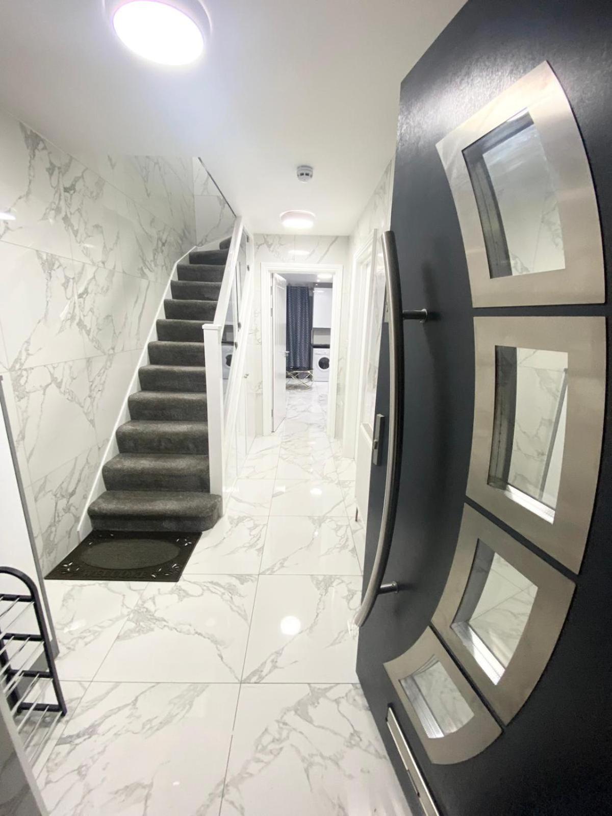 Holiday home The Royal Boutique Regent By , Sleep 8 *