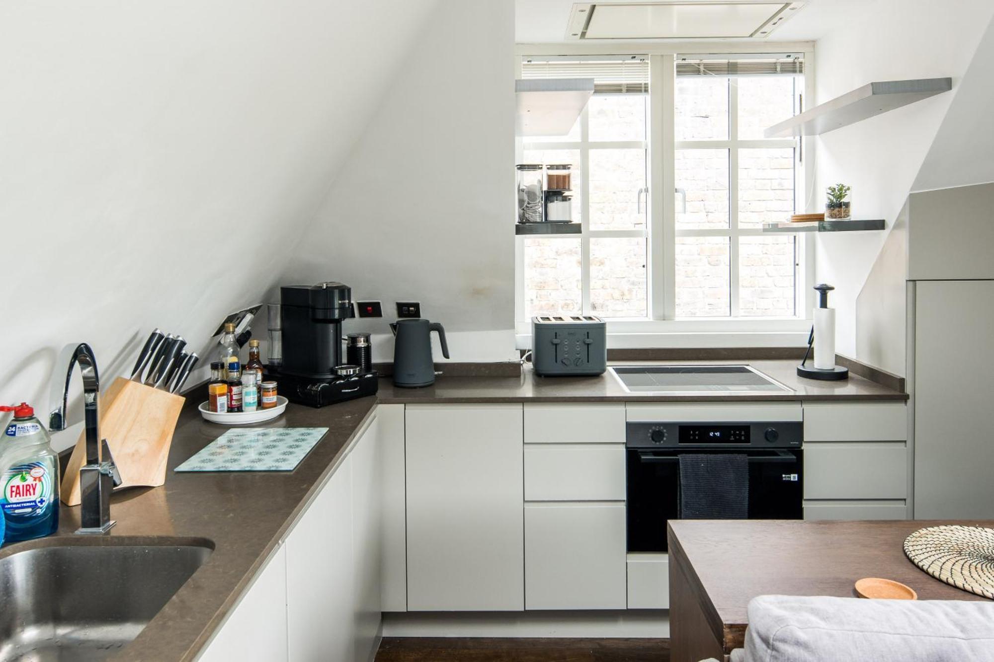 Apartamento Sleek And Stylish 1bd With Balcony, Hammersmith Londres