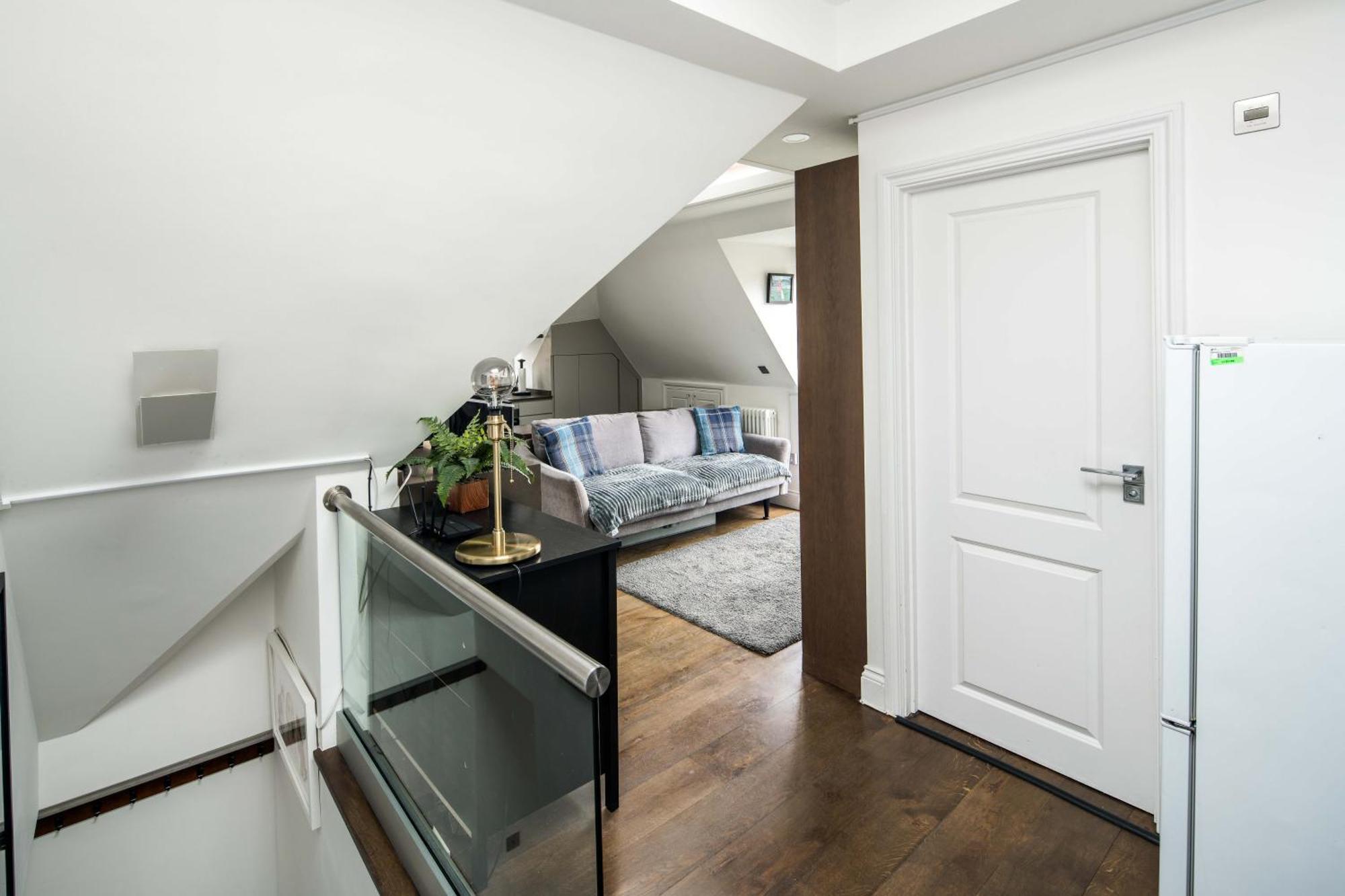 Sleek And Stylish 1bd With Balcony, Hammersmith Apartamento Londres