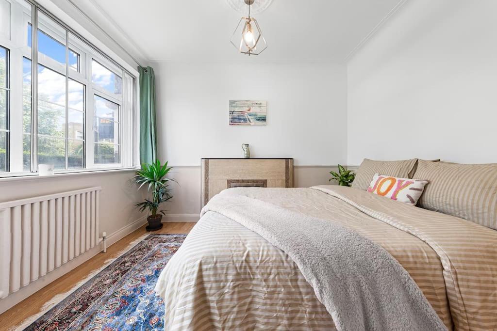 Apartment Brand New 3 Bedroom Flat In