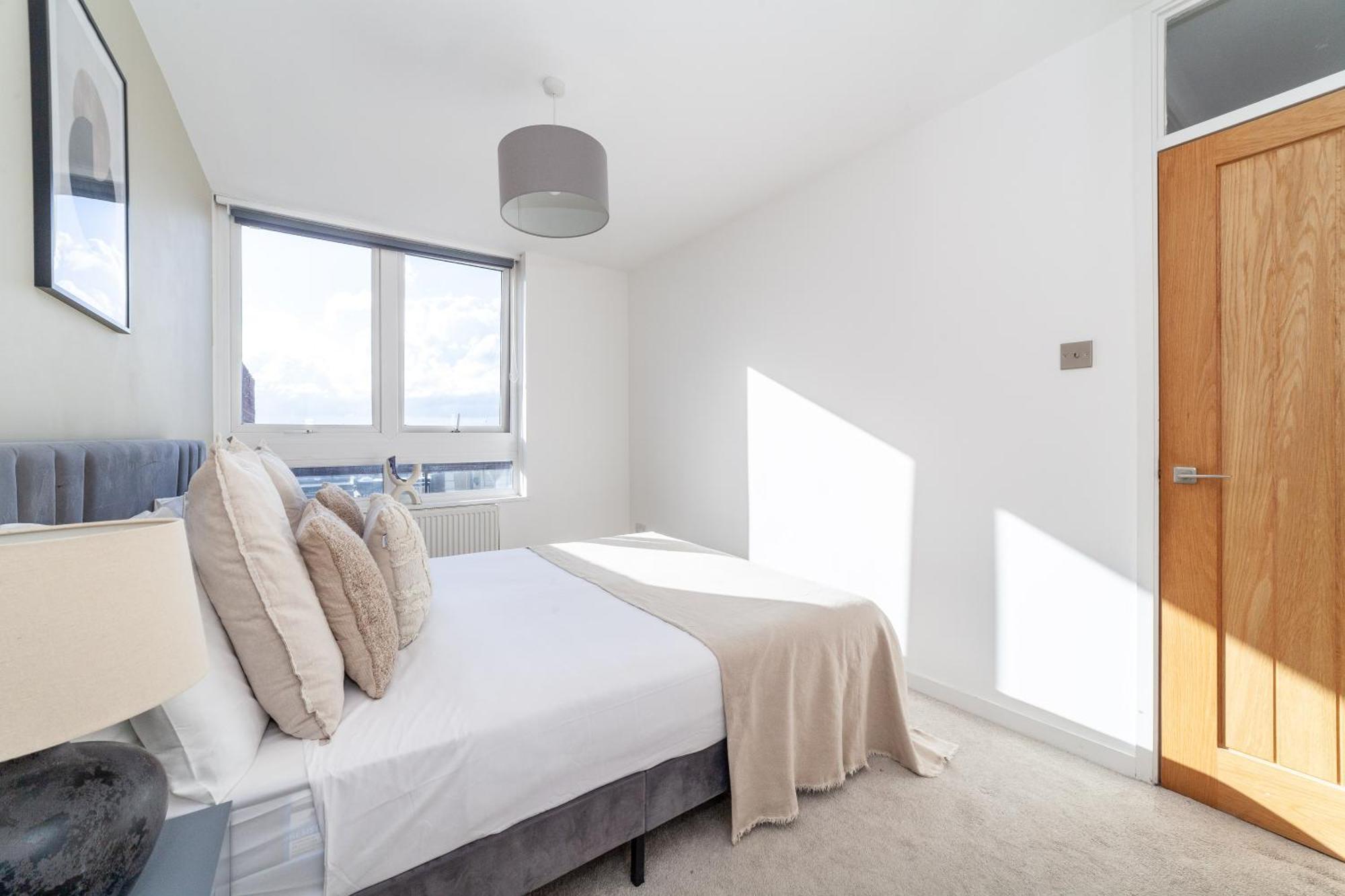 The Shepherd's Bush Collection Apartment
