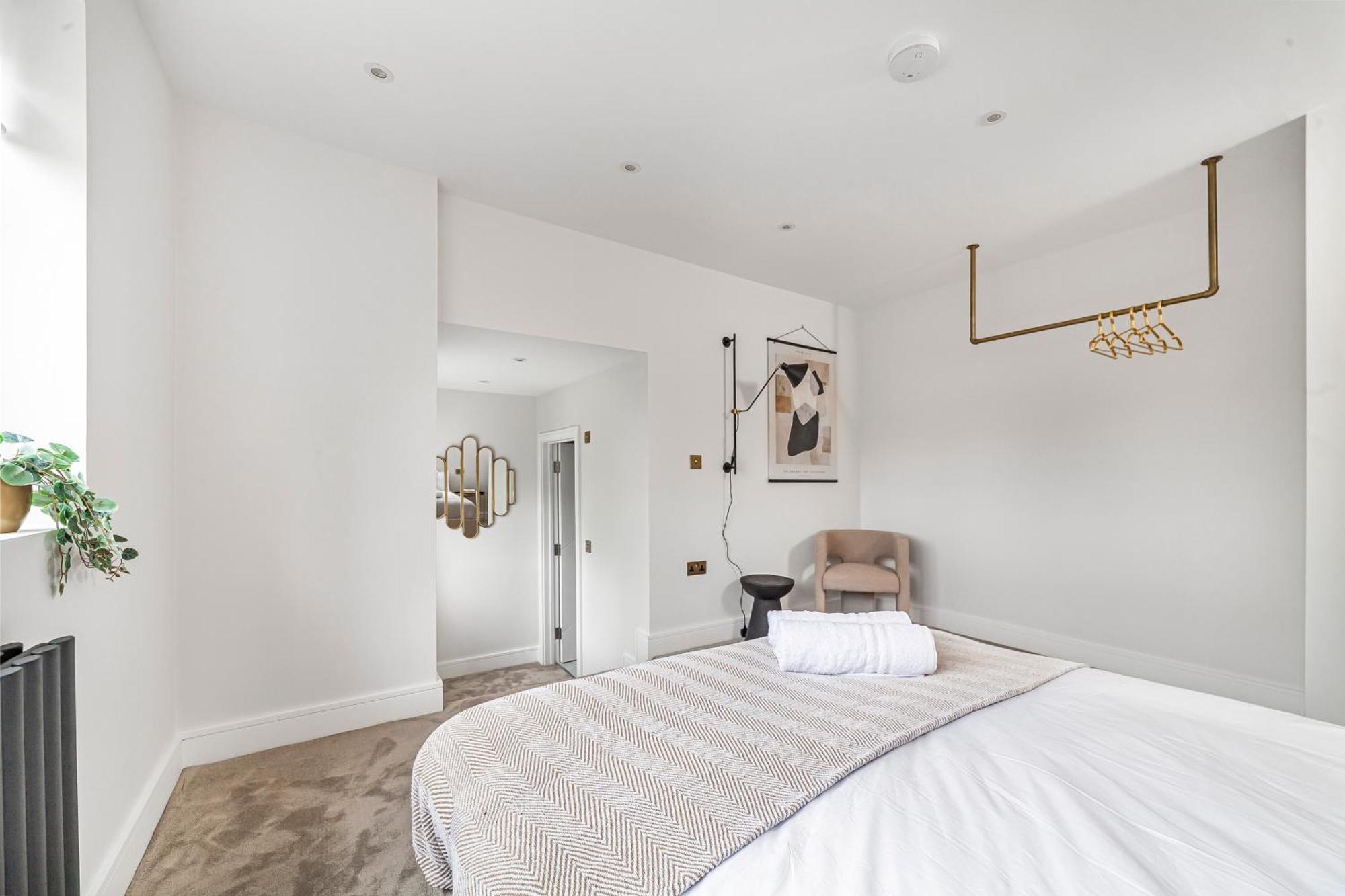 Apartment Arte - Serviced For Leisure And Business - Private Parking - 12 Minutes Walking From Wembley Stadium