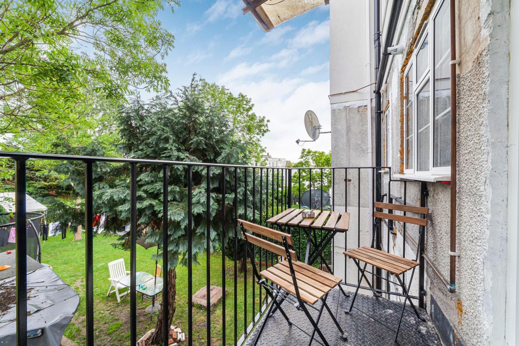 Apartment Arte - Serviced For Leisure And Business - Private Parking - 12 Minutes Walking From Wembley Stadium