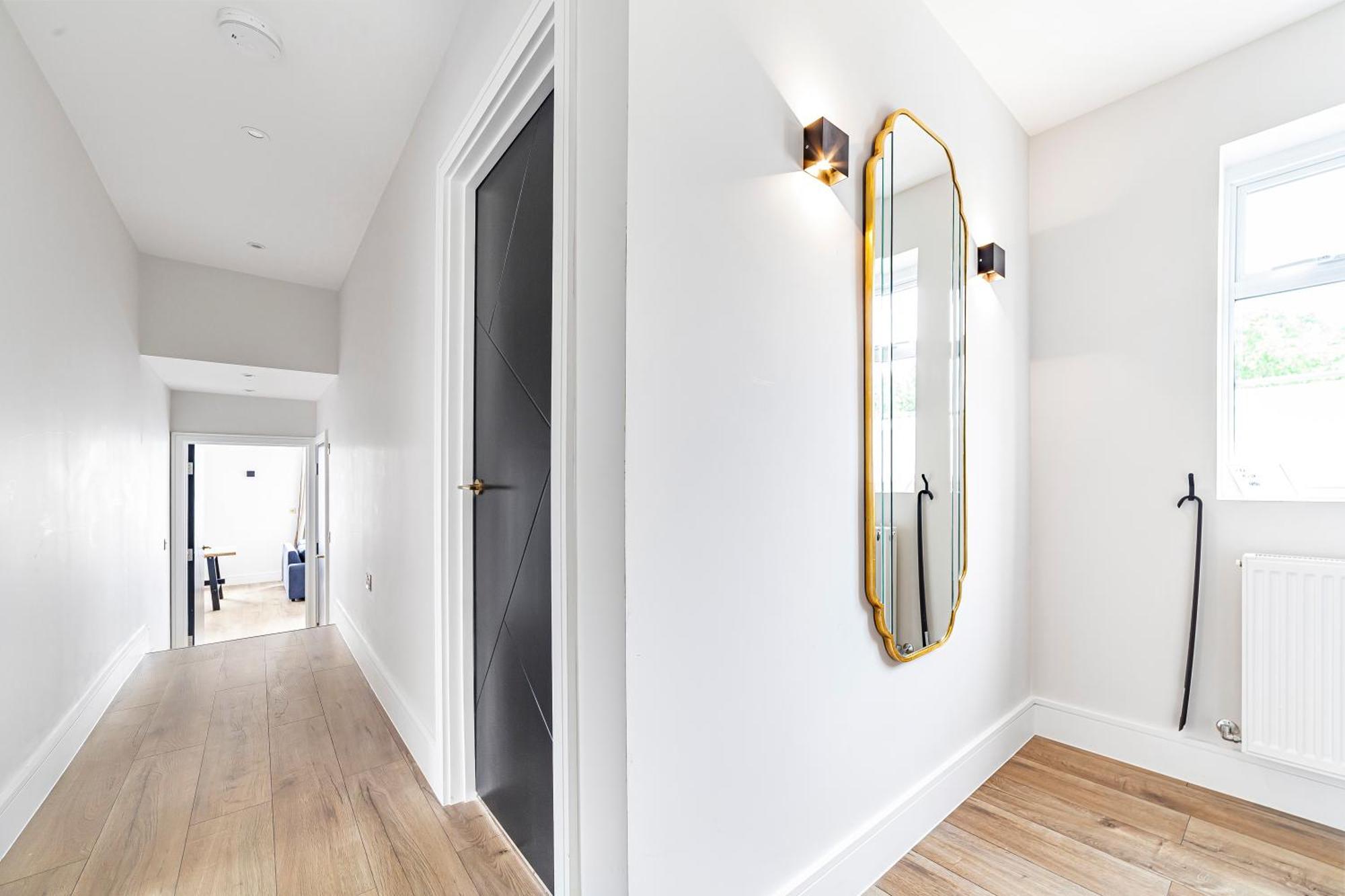 Apartment Arte - Serviced For Leisure And Business - Private Parking - 12 Minutes Walking From Wembley Stadium
