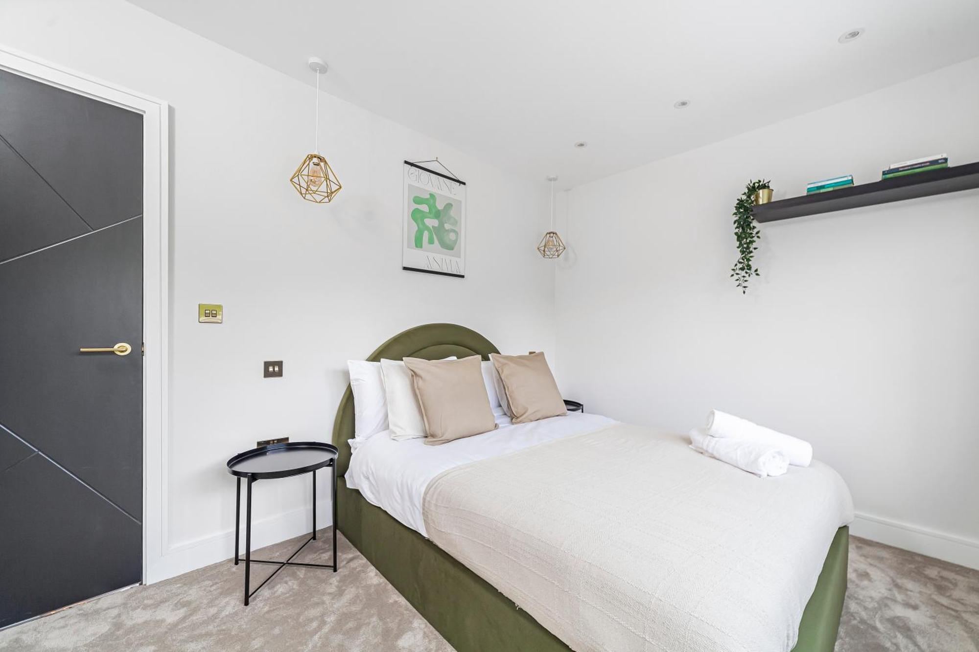 Arte - Serviced For Leisure And Business - Private Parking - 12 Minutes Walking From Wembley Stadium Apartment *