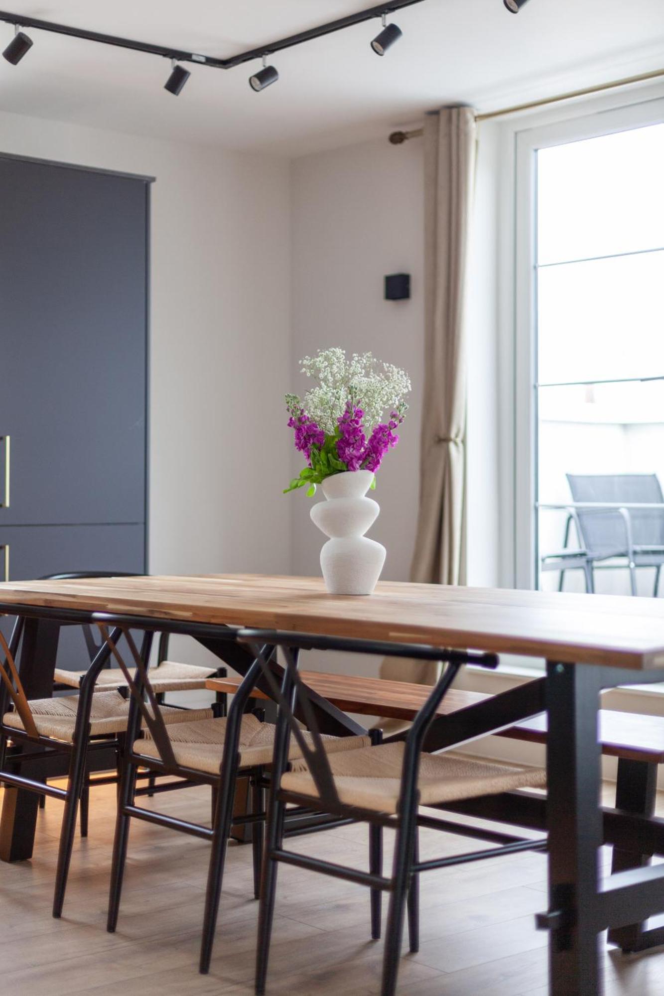 Apartment Arte - Serviced For Leisure And Business - Private Parking - 12 Minutes Walking From Wembley Stadium *