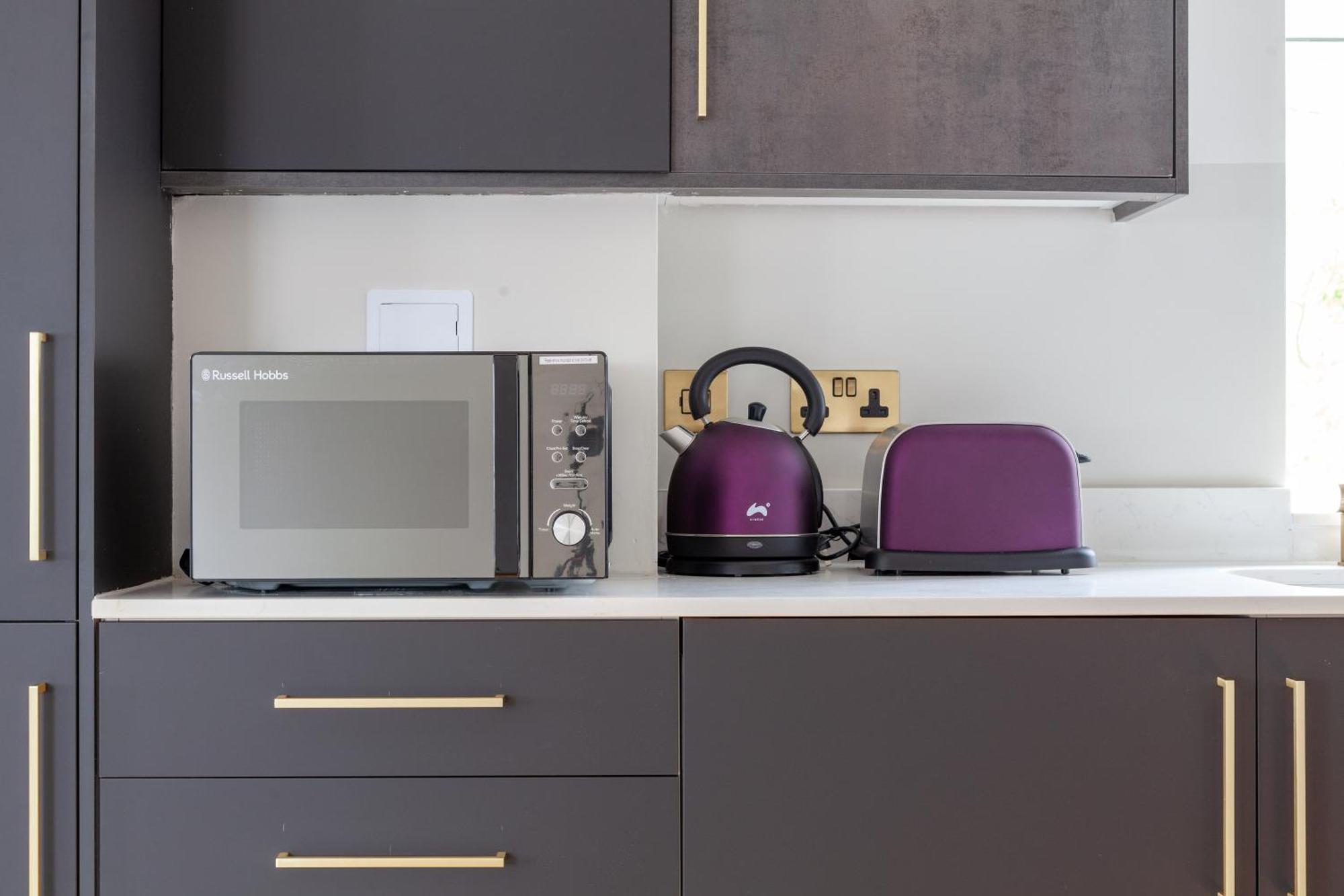 Arte - Serviced For Leisure And Business - Private Parking - 12 Minutes Walking From Wembley Stadium