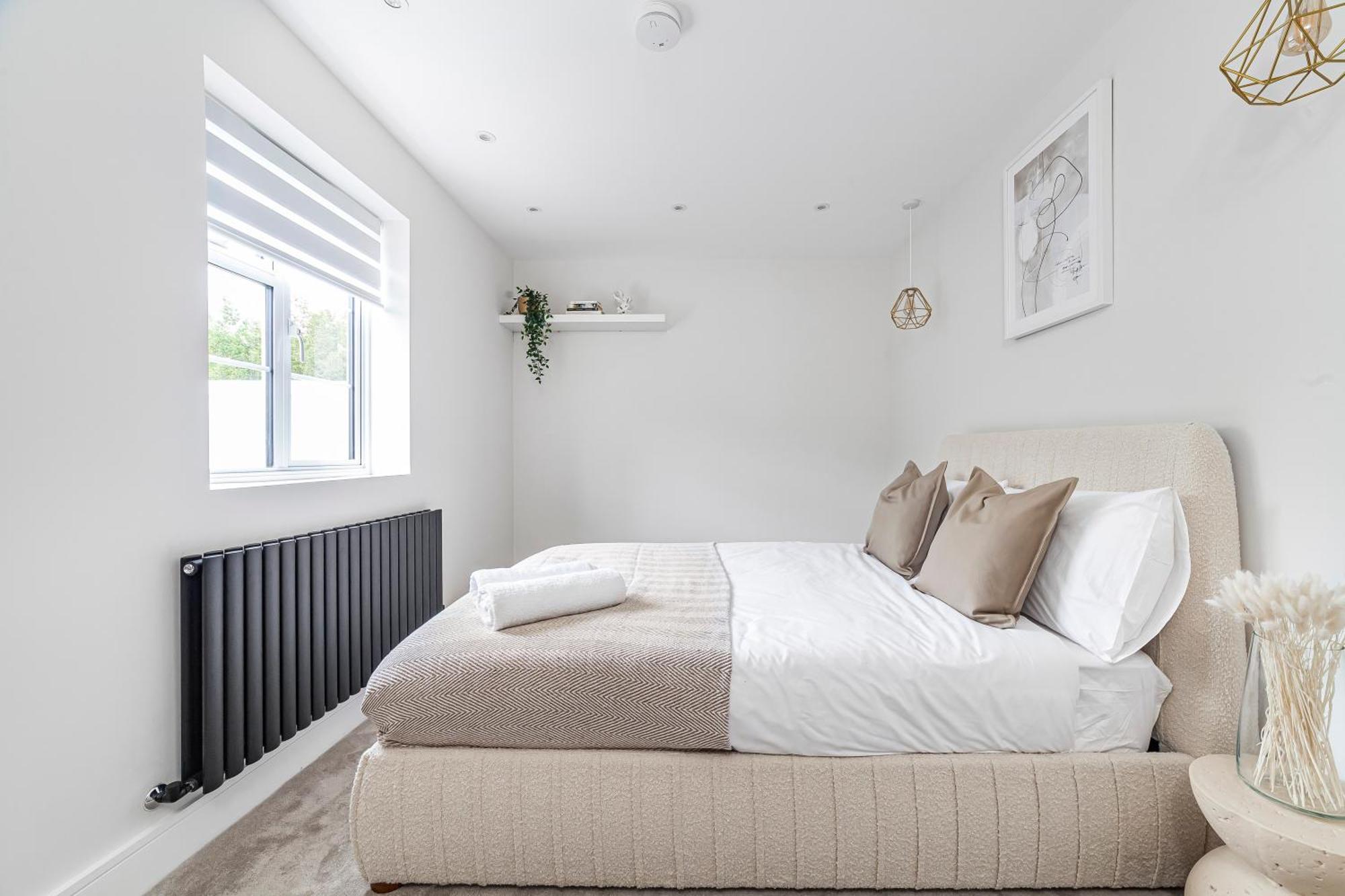 Arte - Serviced For Leisure And Business - Private Parking - 12 Minutes Walking From Wembley Stadium Apartment *