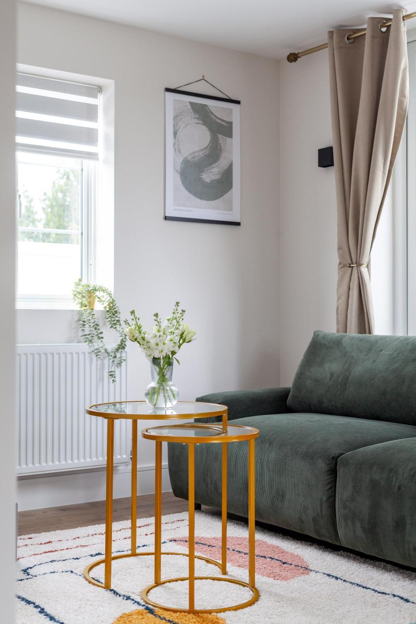 Arte - Serviced For Leisure And Business - Private Parking - 12 Minutes Walking From Wembley Stadium Apartment *