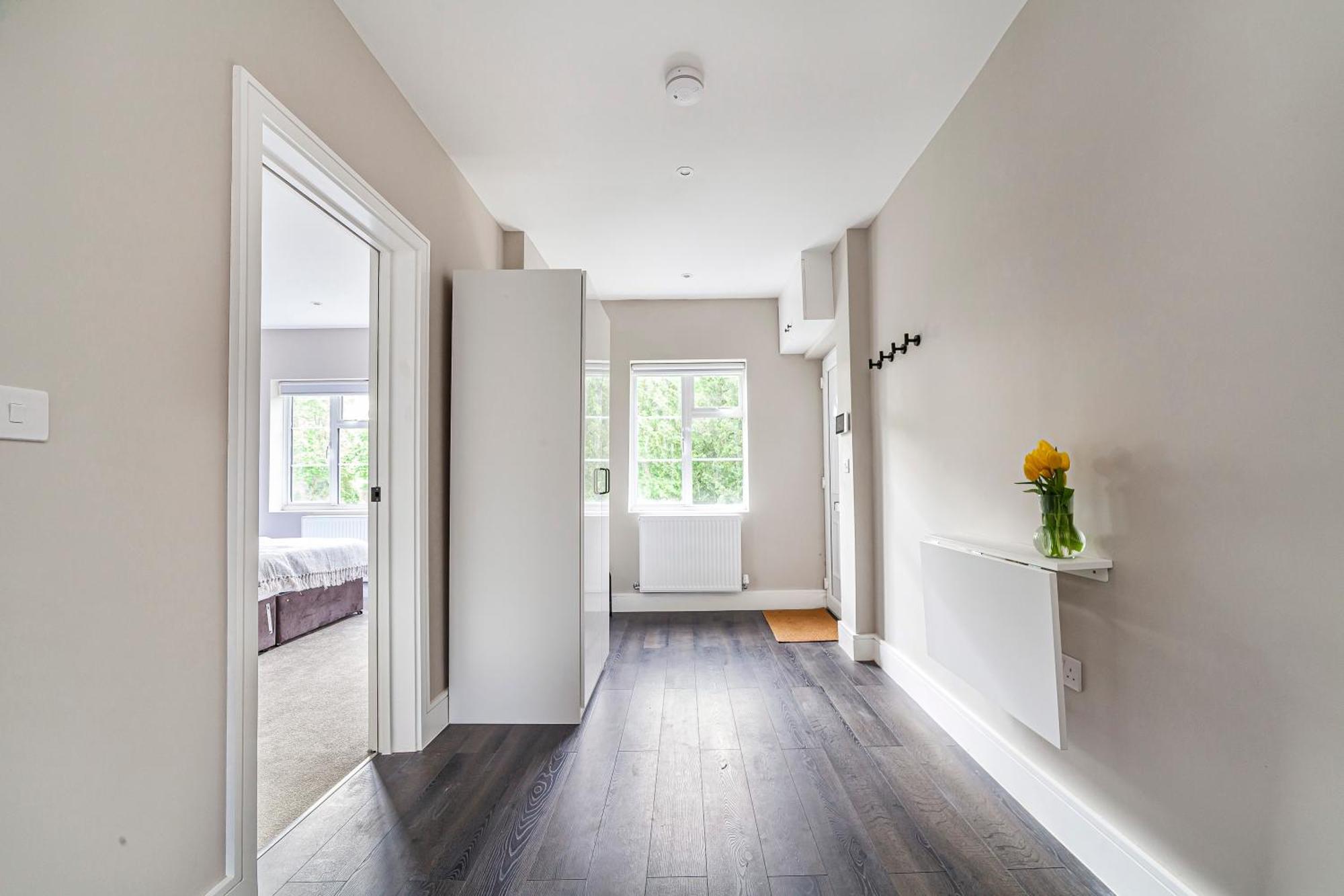 Apartment Arte - Serviced For Leisure And Business - Private Parking - 12 Minutes Walking From Wembley Stadium London