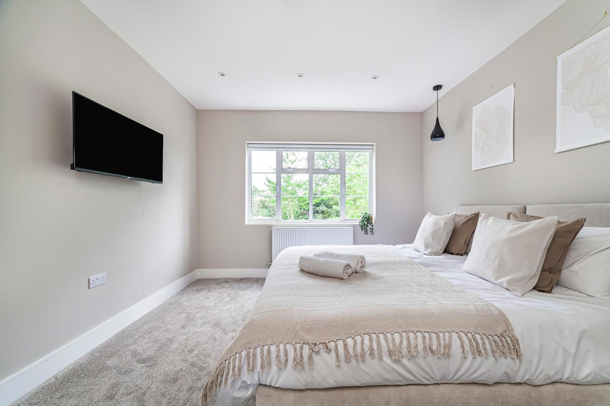 Arte - Serviced For Leisure And Business - Private Parking - 12 Minutes Walking From Wembley Stadium London