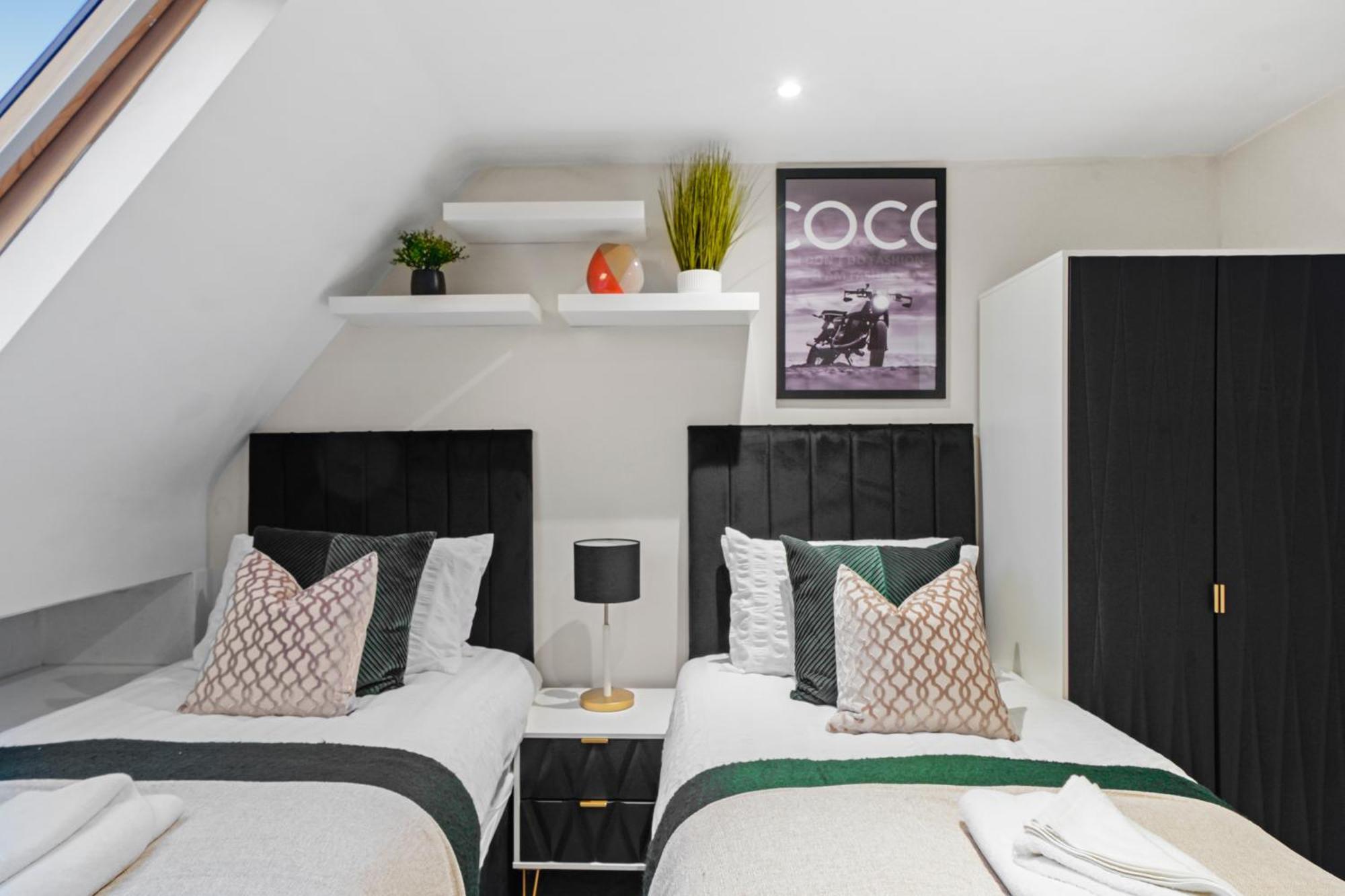 Beautiful Flat In Fulham - Great Views!- Sleeps 6 *