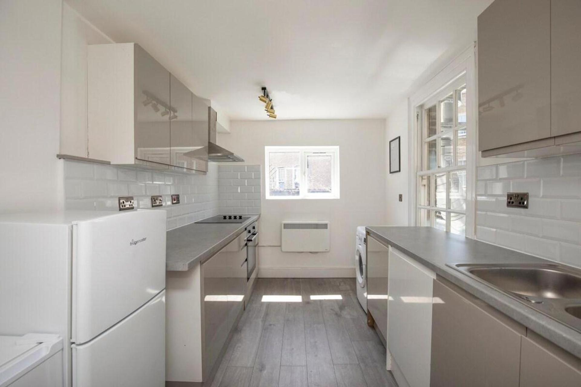 Apartment Camberwell - Stylish 4 Bed *