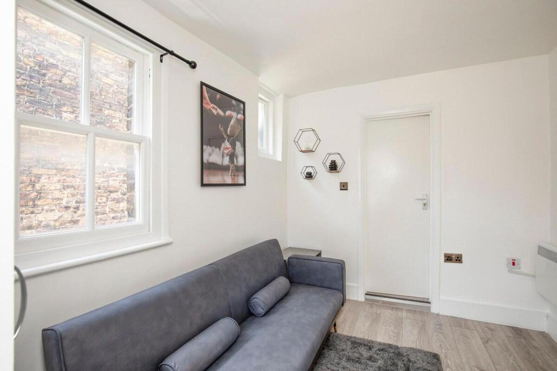Camberwell - Stylish 4 Bed *