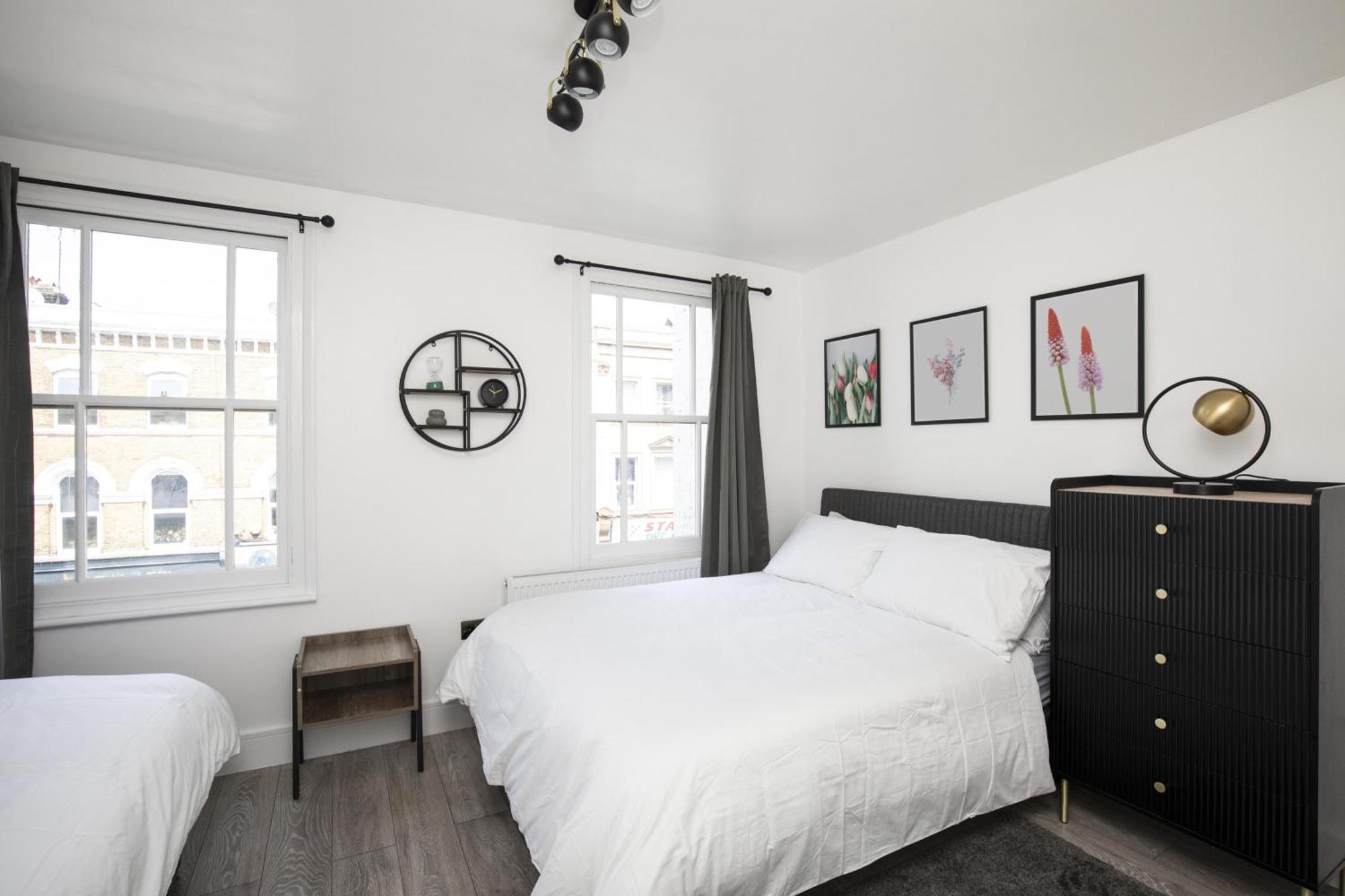 Camberwell - Stylish 4 Bed Apartment *
