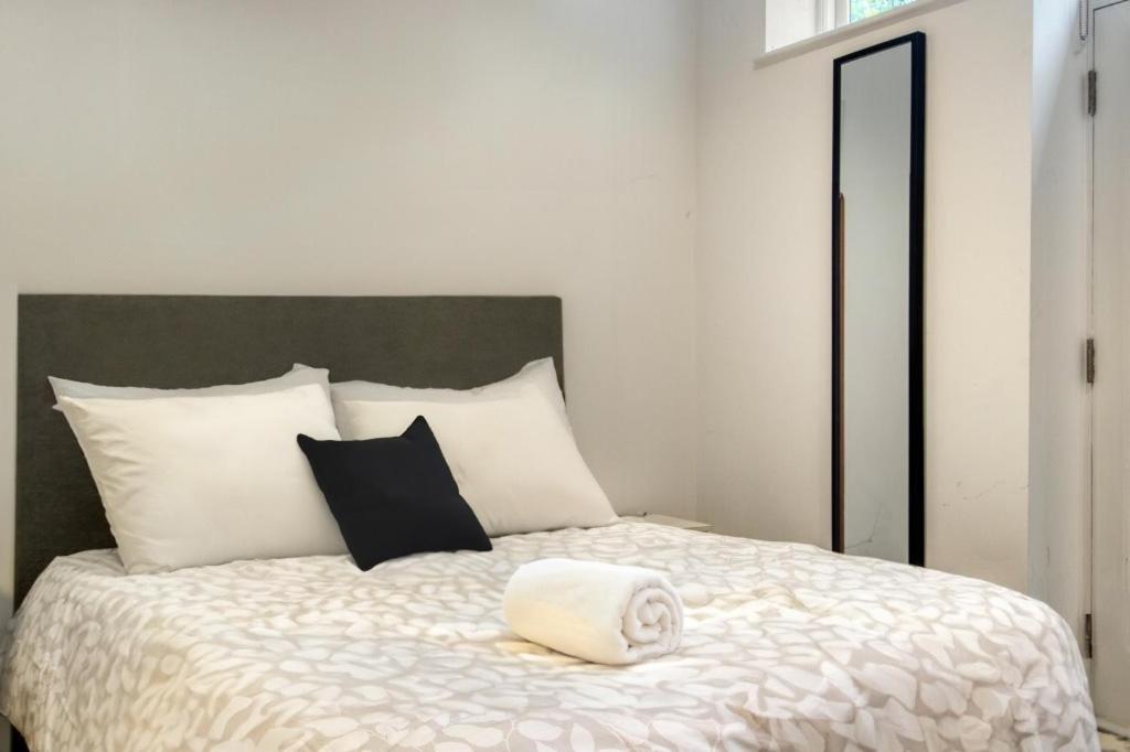 Lovely 2-bedrooms In Camden Town London