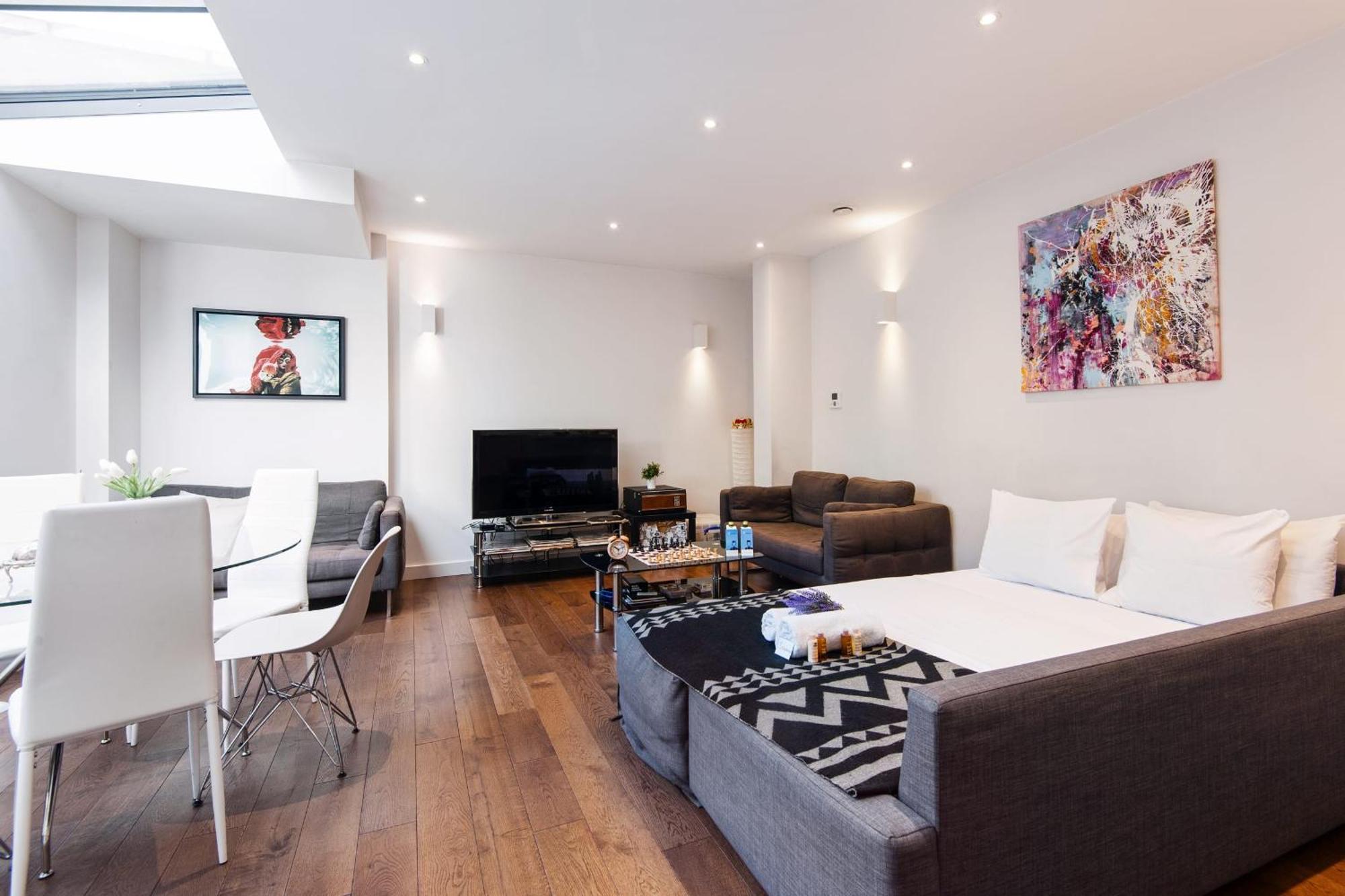 Vibrant 2br Retreat In Baker Street * London