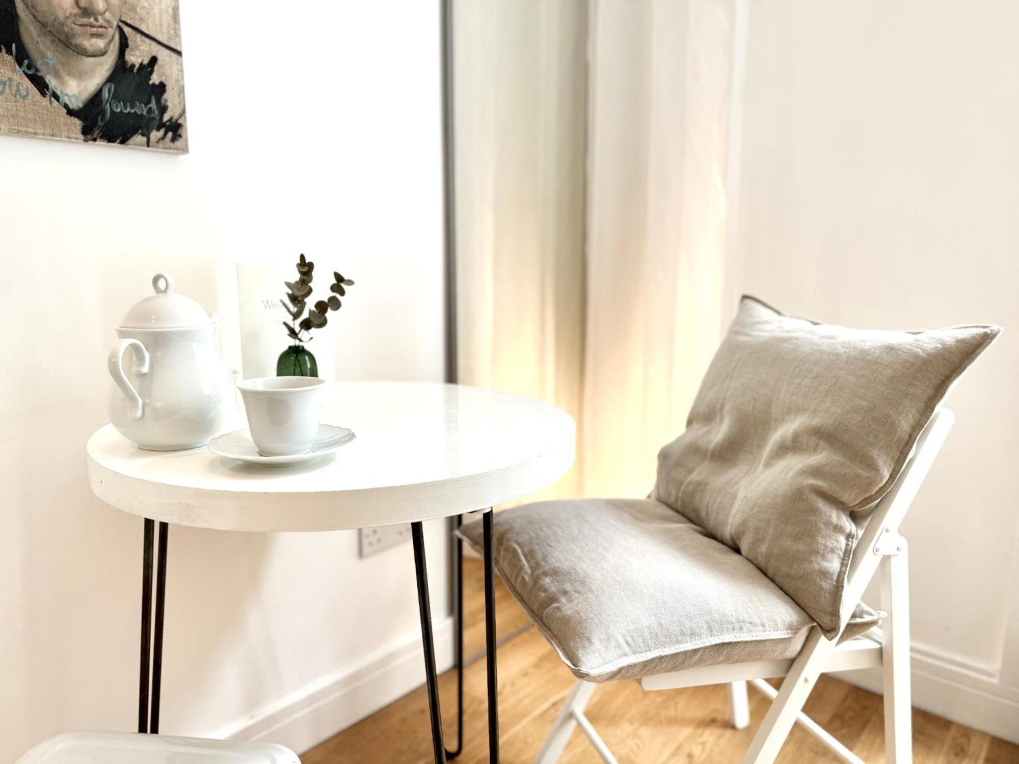 The Hammock Lodge, Holborn, By The Design Traveller Apartment *