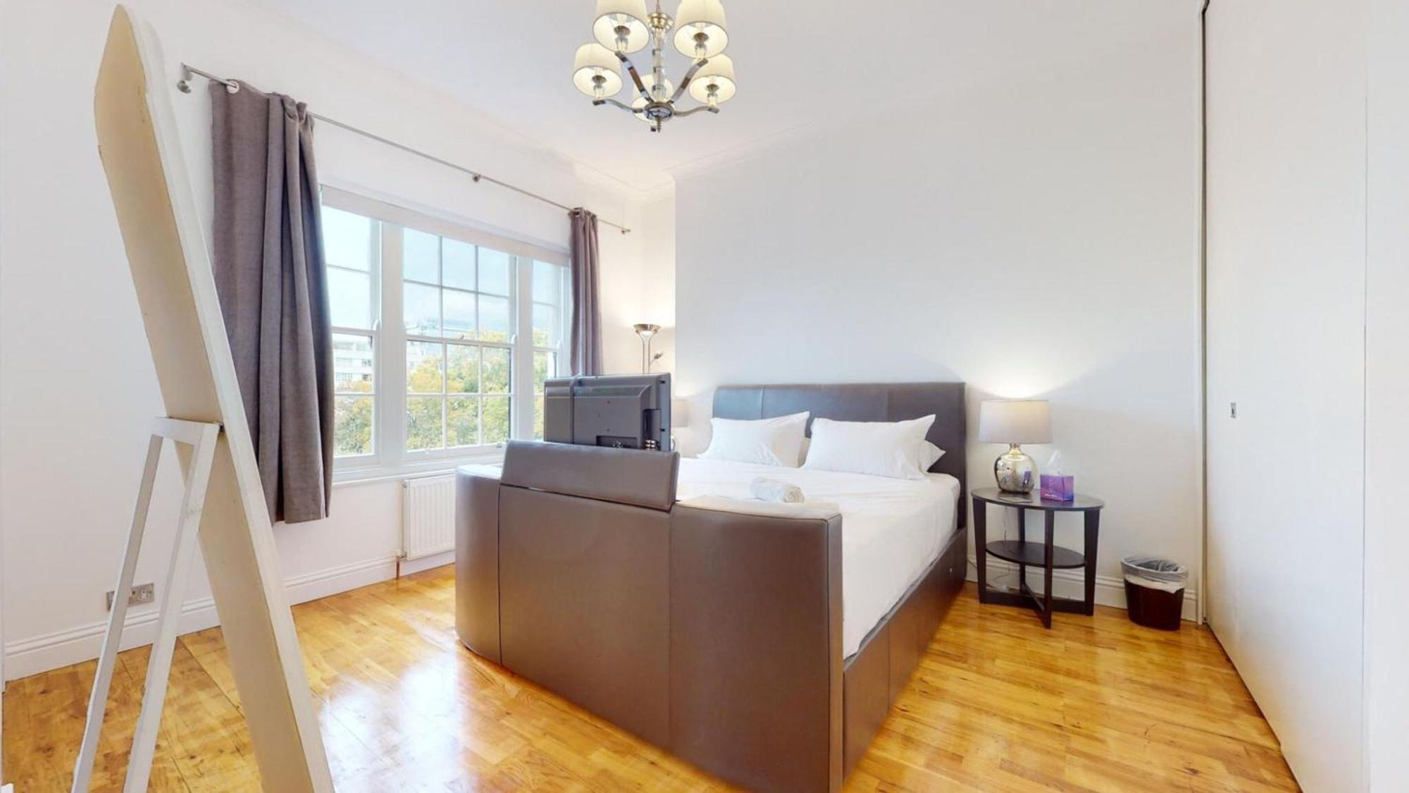 Apartment Hyde Park Gardens - 2 Bedroom