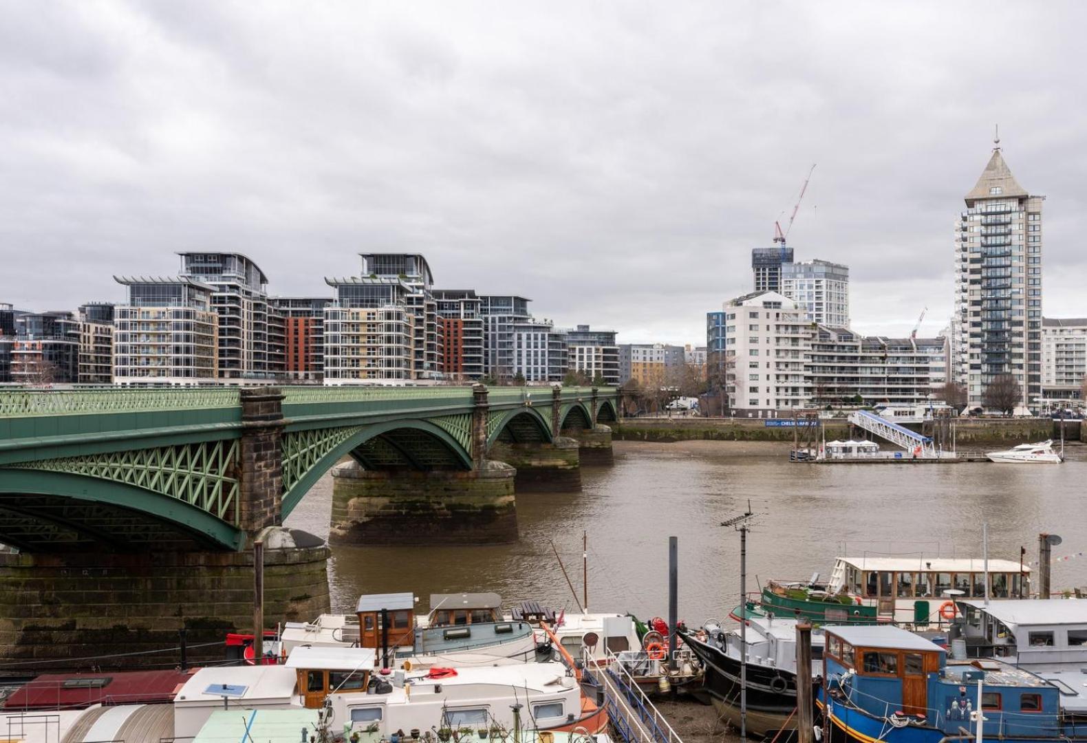Guestready - Overlooking The Thames
