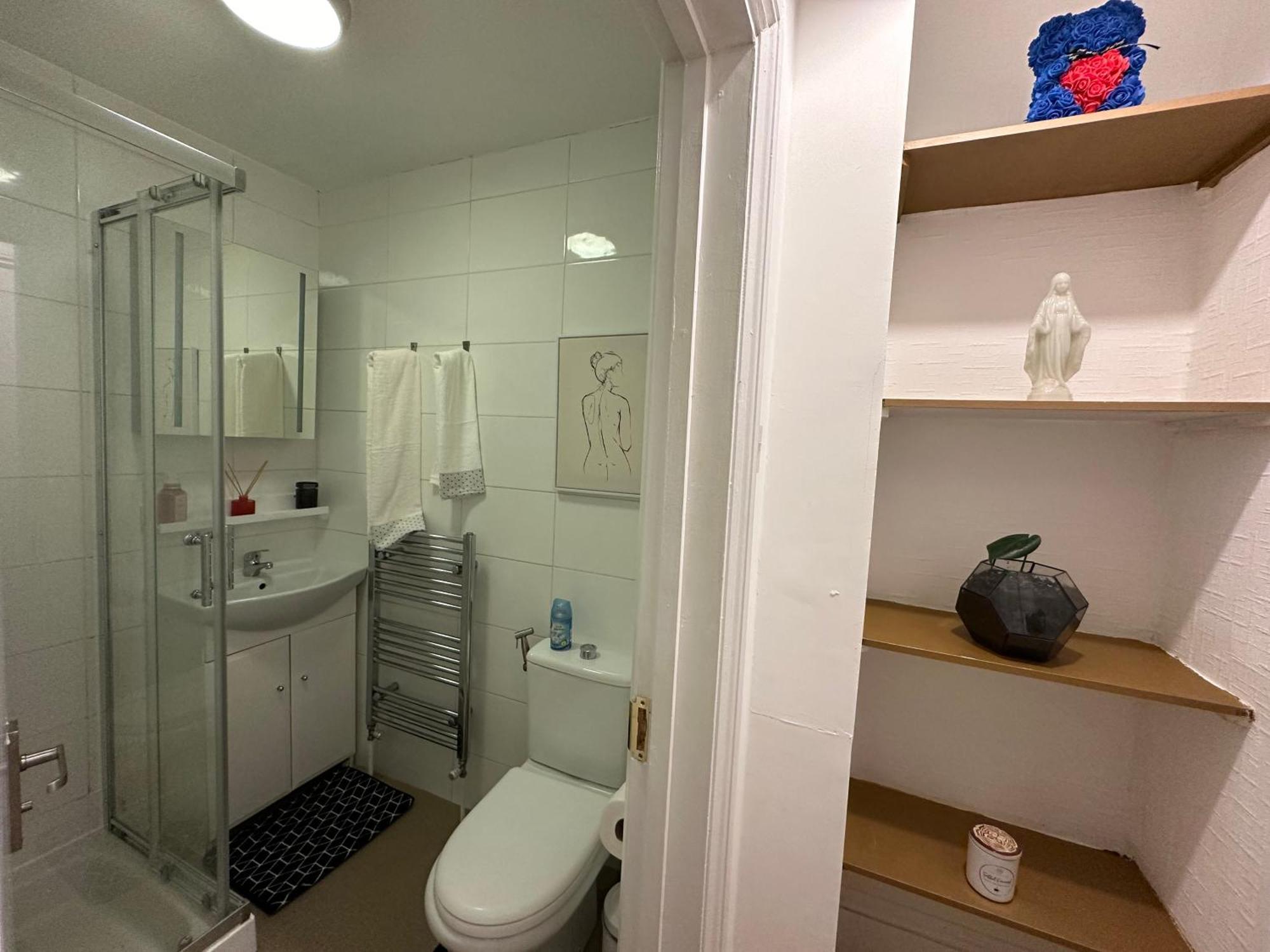 Studio's Apartment *