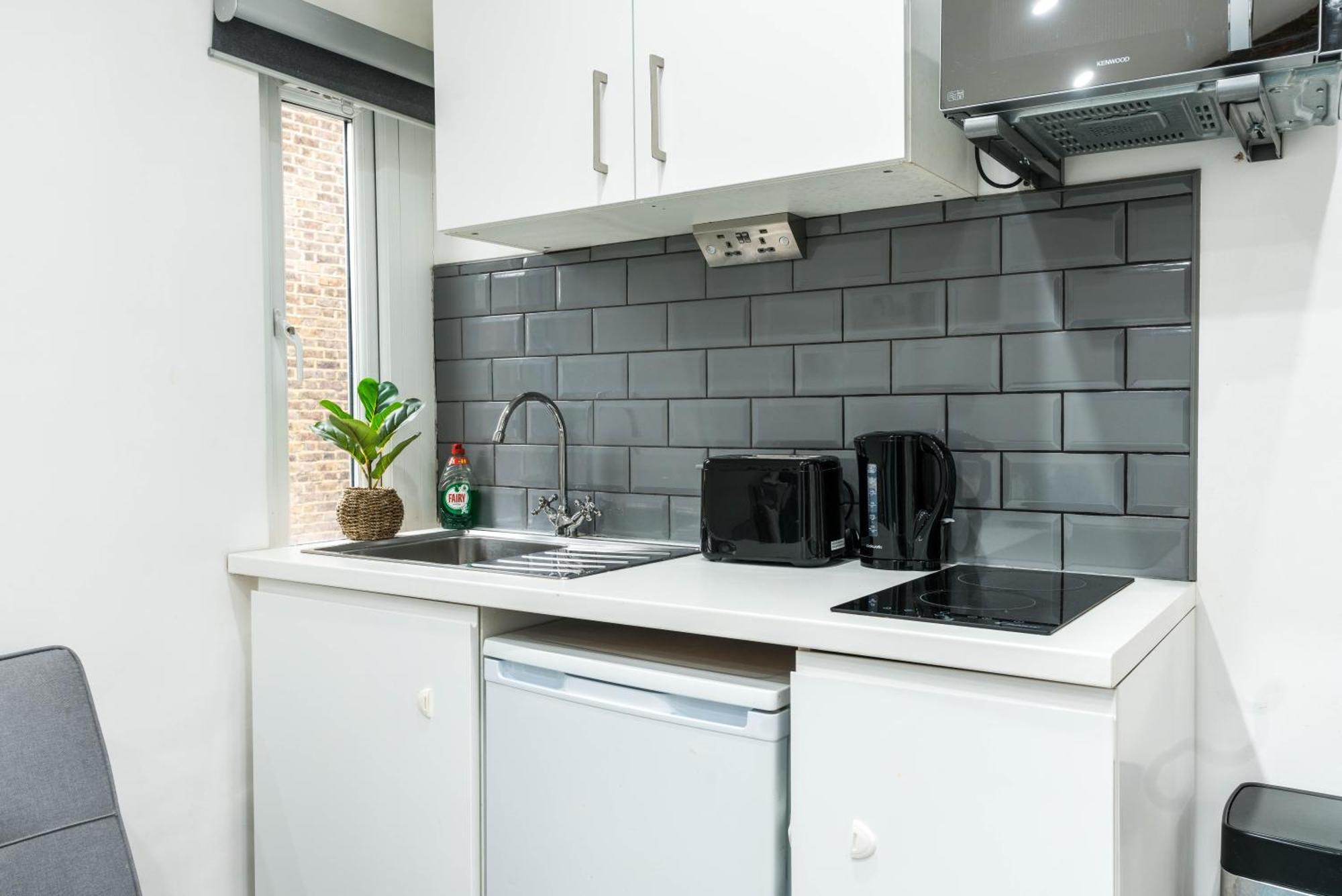 S1-4 Central - Self Equipped- 15 Minutes To Oxford Street & Marble Arch *