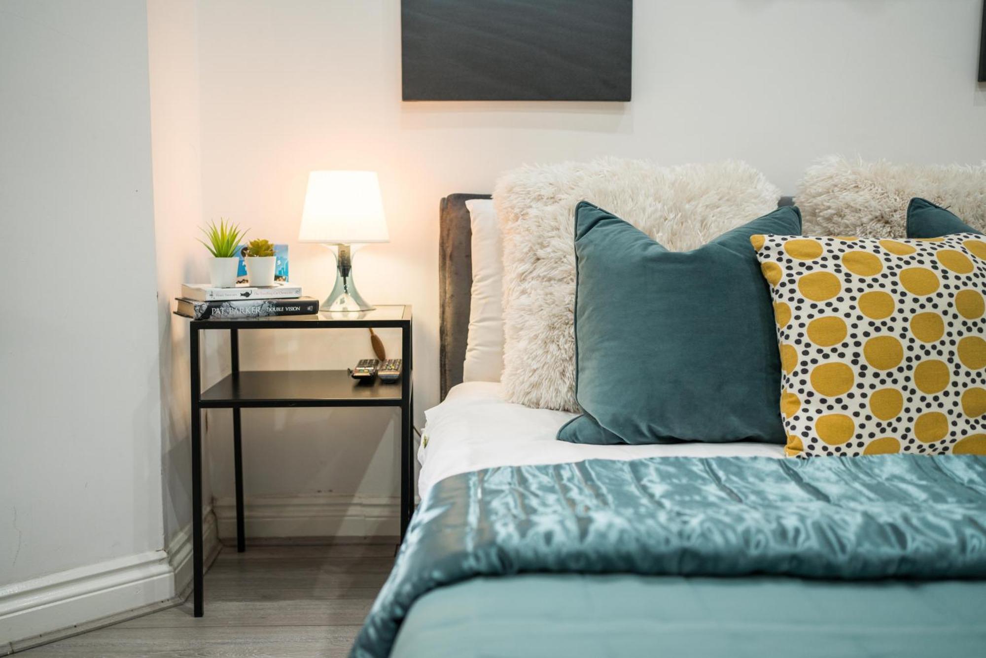 S1-4 Central - Self Equipped- 15 Minutes To Oxford Street & Marble Arch Apartment