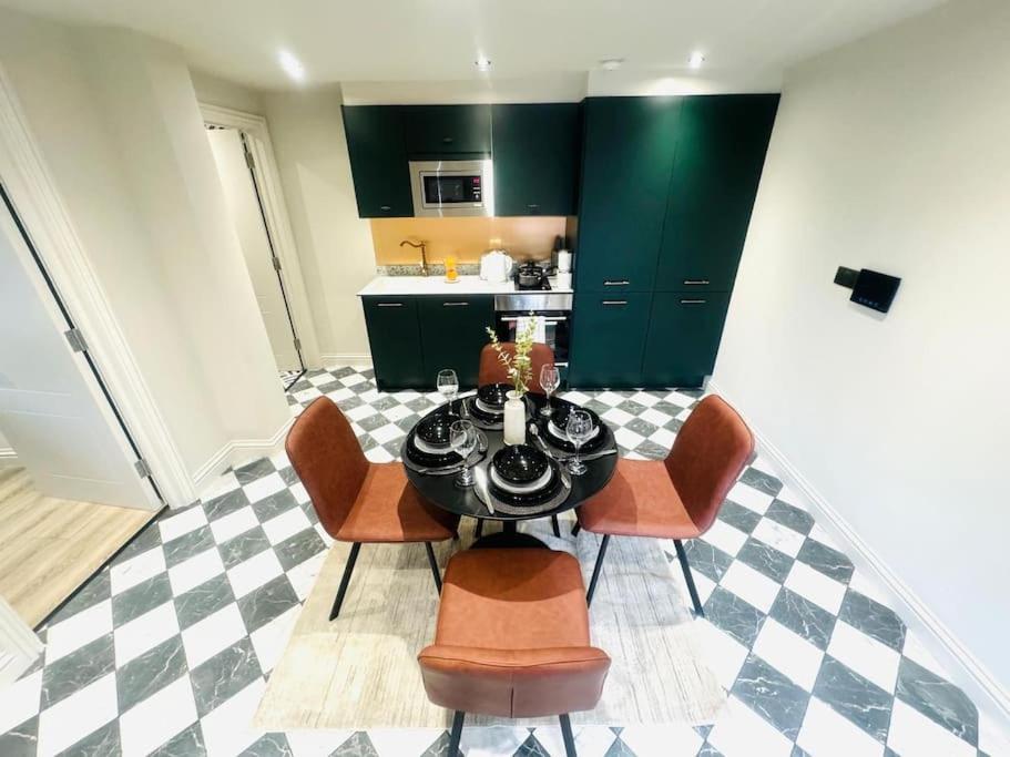 Apartment 99 Apartment, Trendy Location