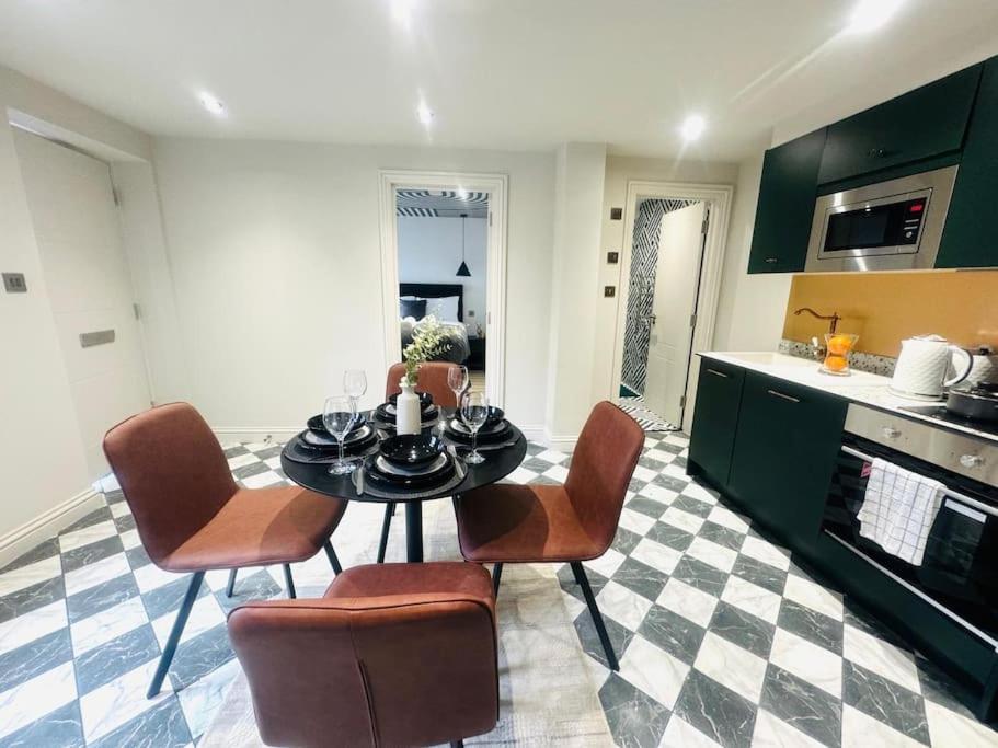 99 Apartment, Trendy Location *