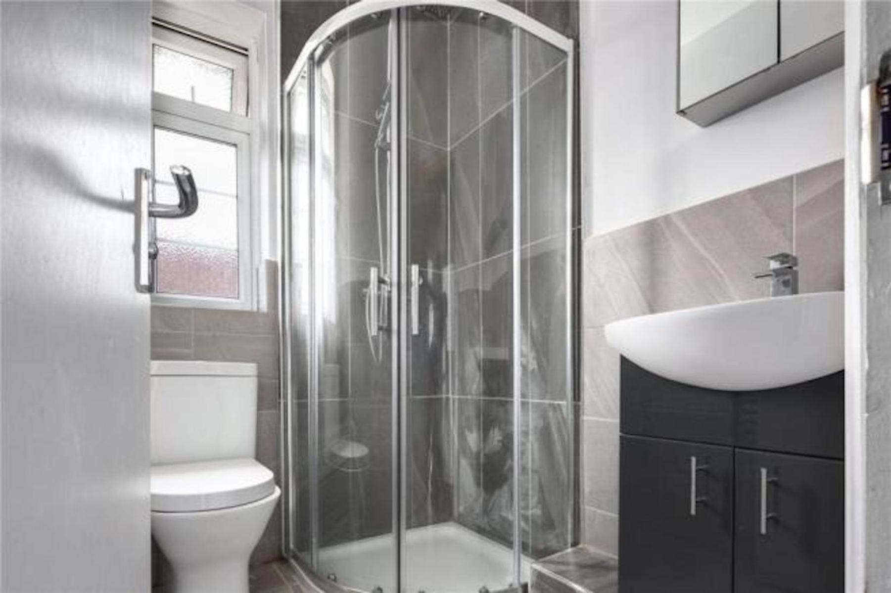 In Guest - Limehouse Townhomes Modern Spacious Serviced Double * London