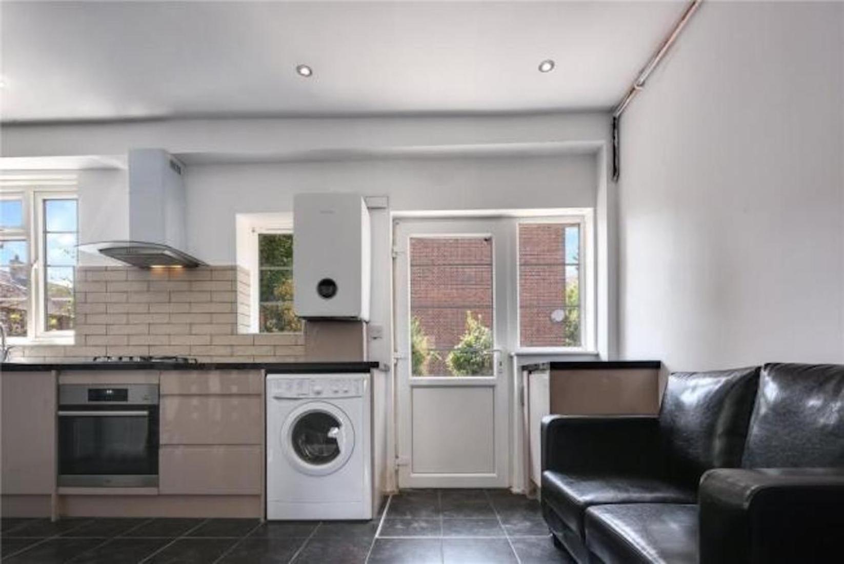 Guest house In Guest - Limehouse Townhomes Modern Spacious Serviced Double London