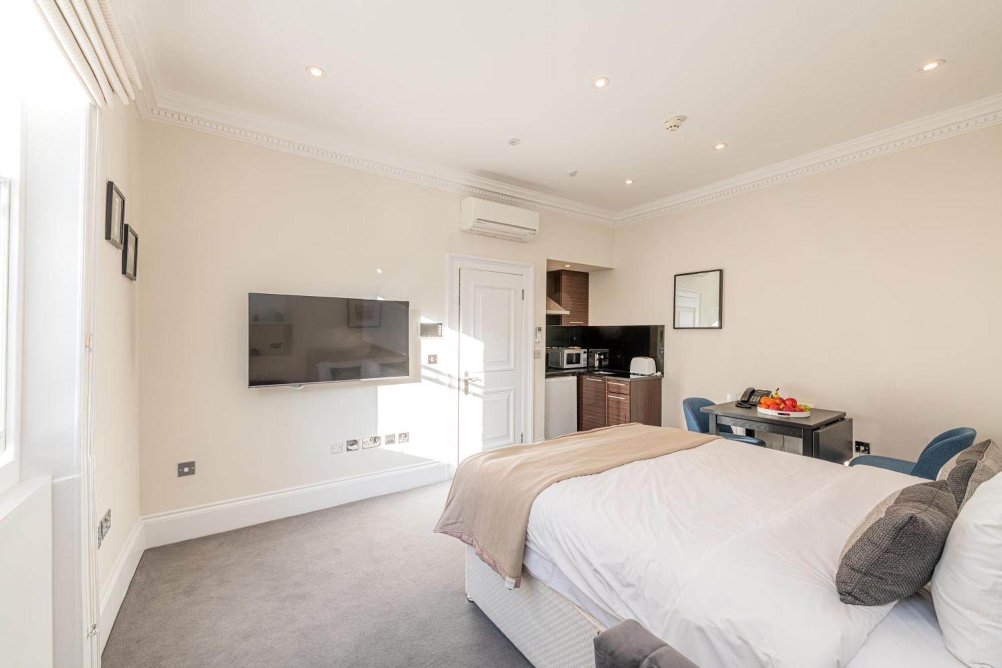 20 Hertford Street 4* London