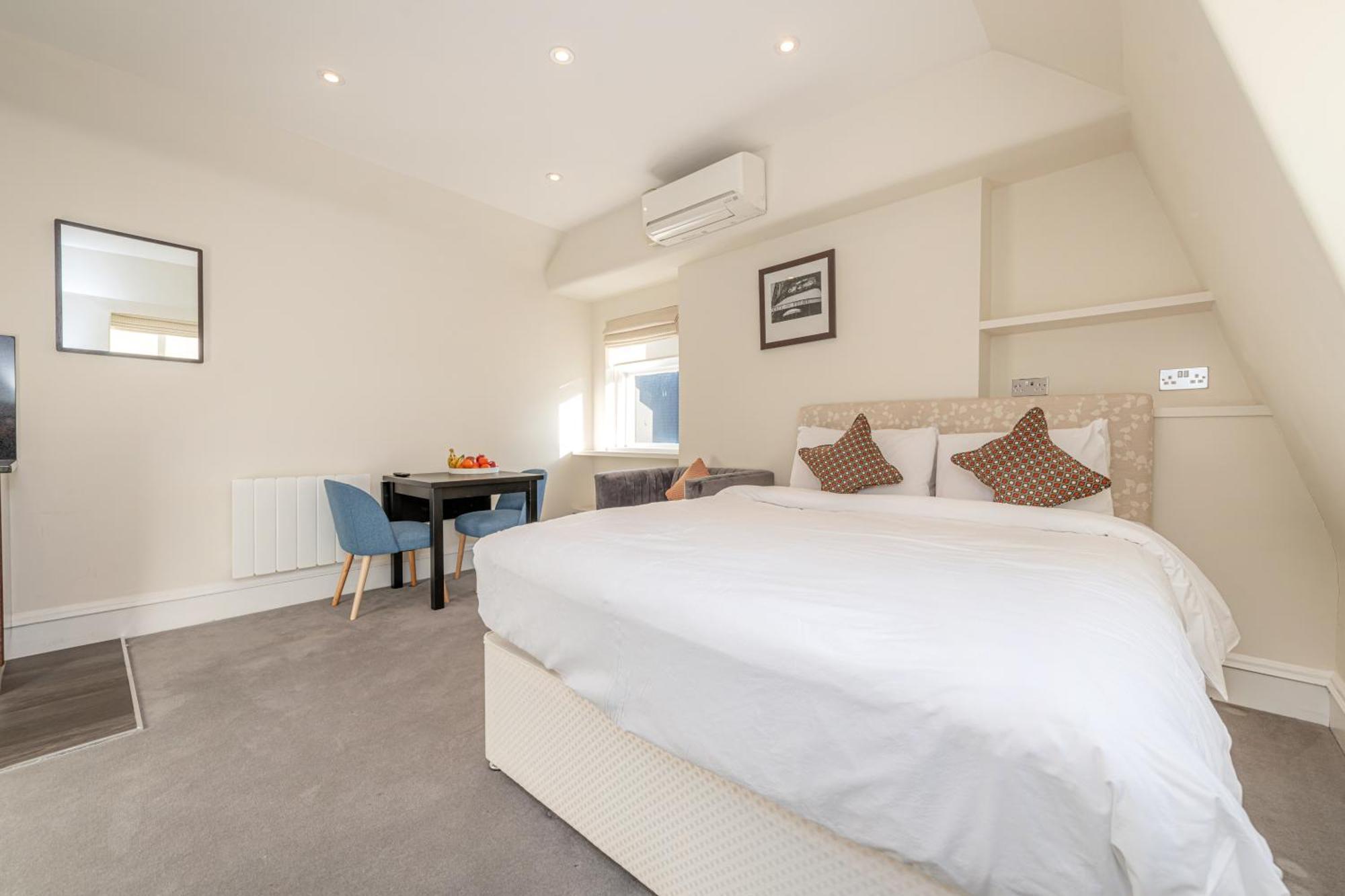 20 Hertford Street London