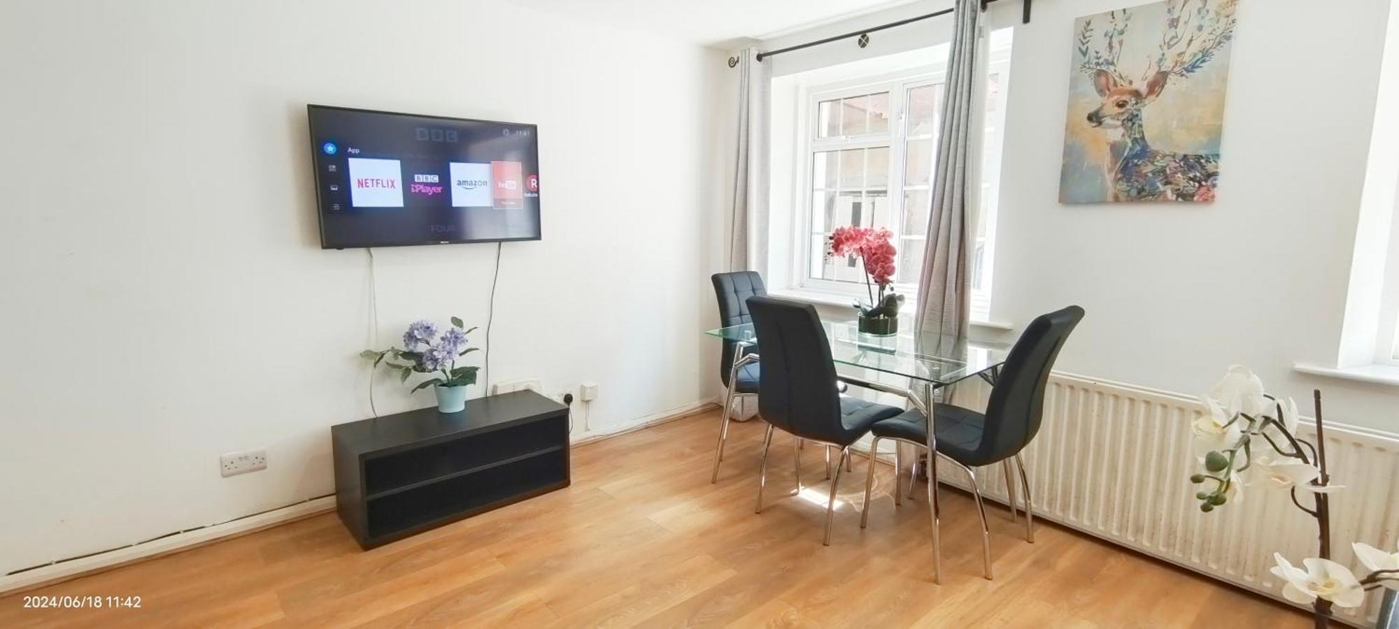 Apartment Lavender At Netherwood Road *