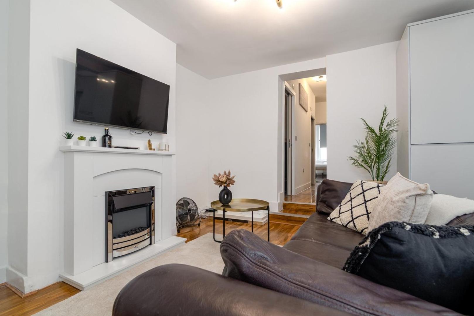 Guestready - Tranquil Brixton Hill Retreat Holiday home London
