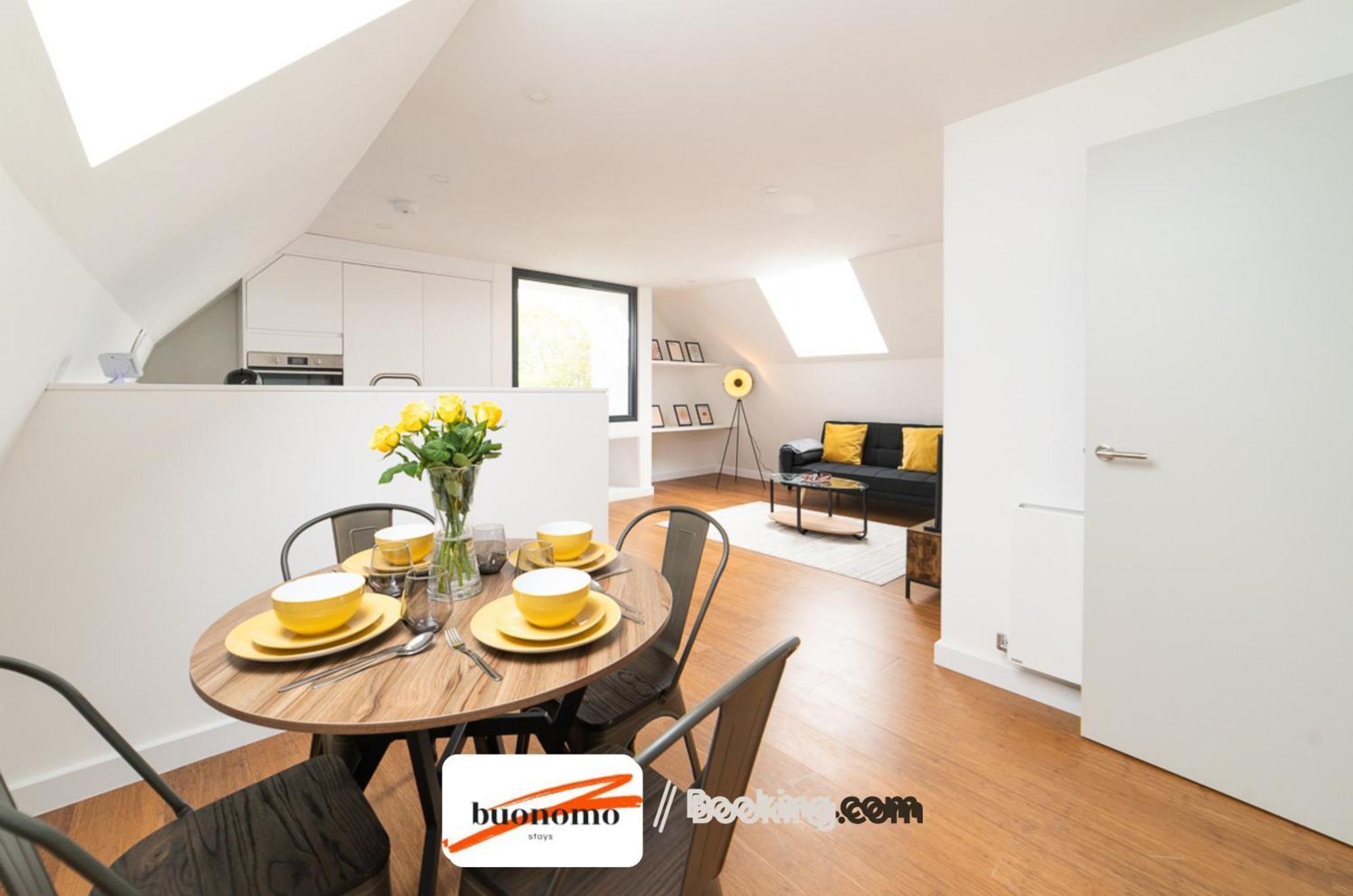 Apartment Two Bedroom At Buonomo Short Lets & Serviced London