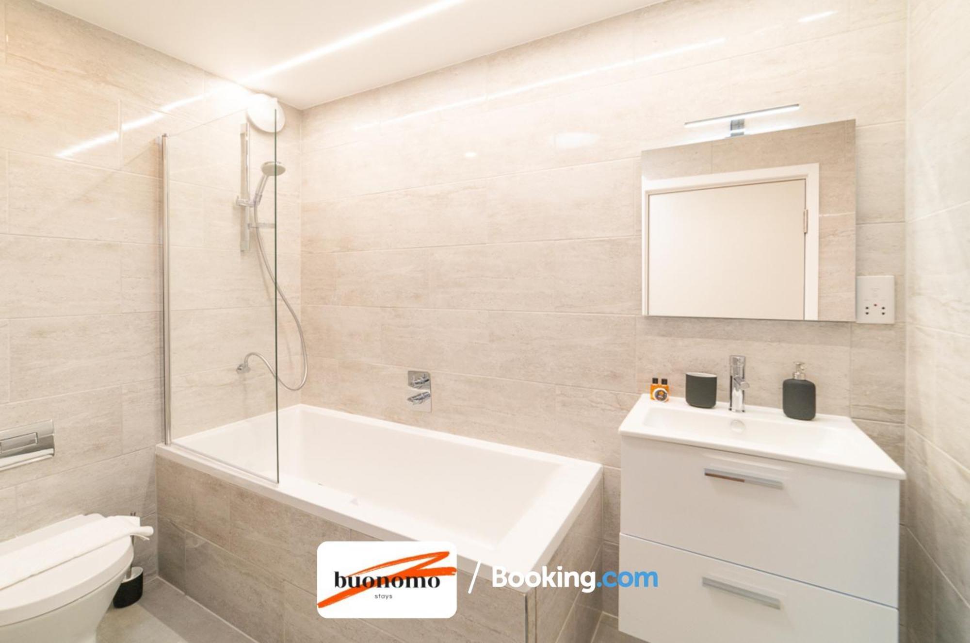 Two Bedroom At Buonomo Short Lets & Serviced Apartment *