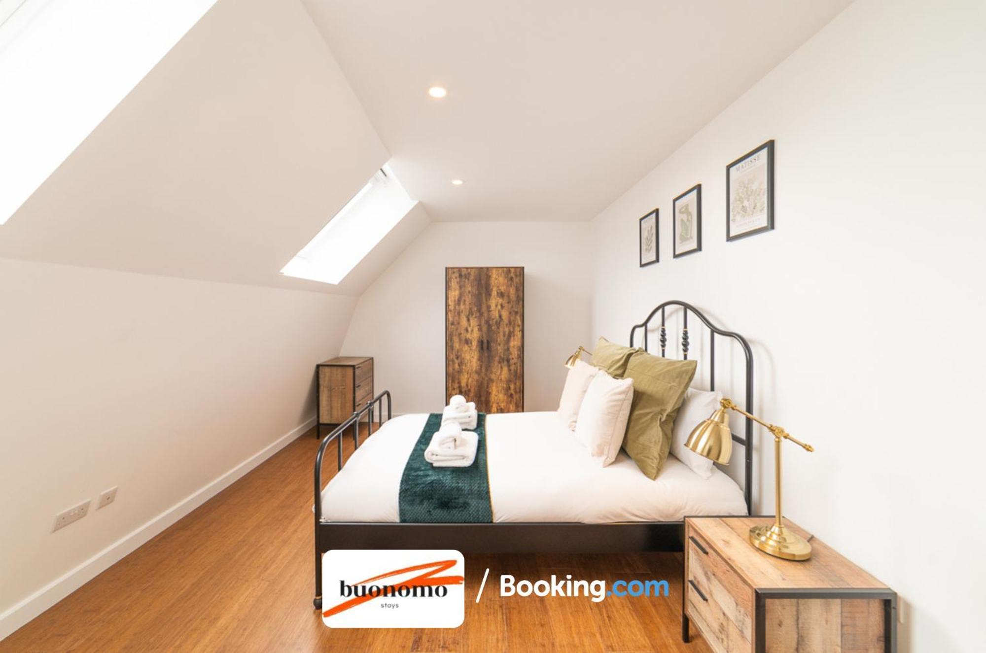 Apartment Two Bedroom At Buonomo Short Lets & Serviced *
