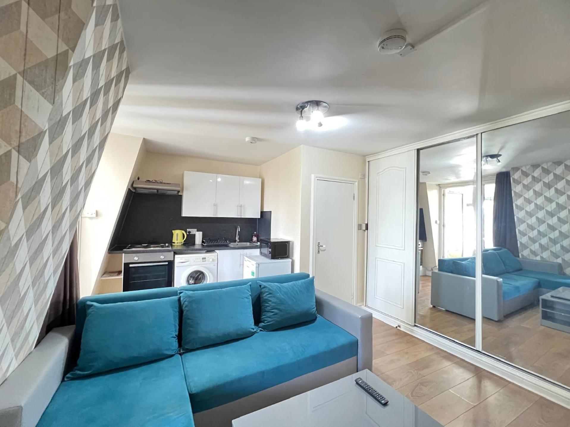 Apartment Comfy 2 Bedroom - Finchley Road, London