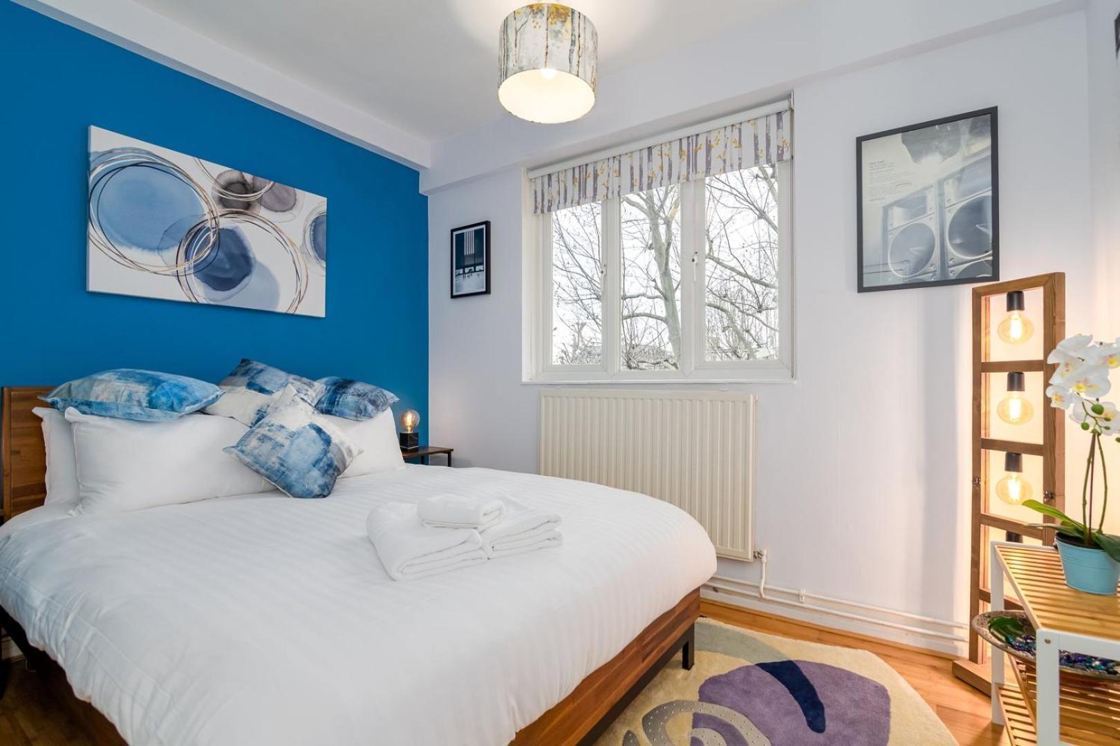 Guestready - Vibrant Near Eye *
