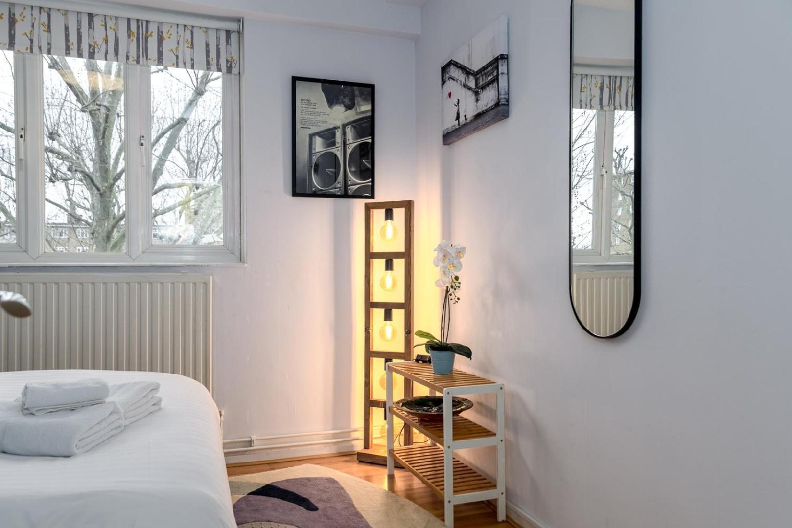 Guestready - Vibrant Near Eye * London