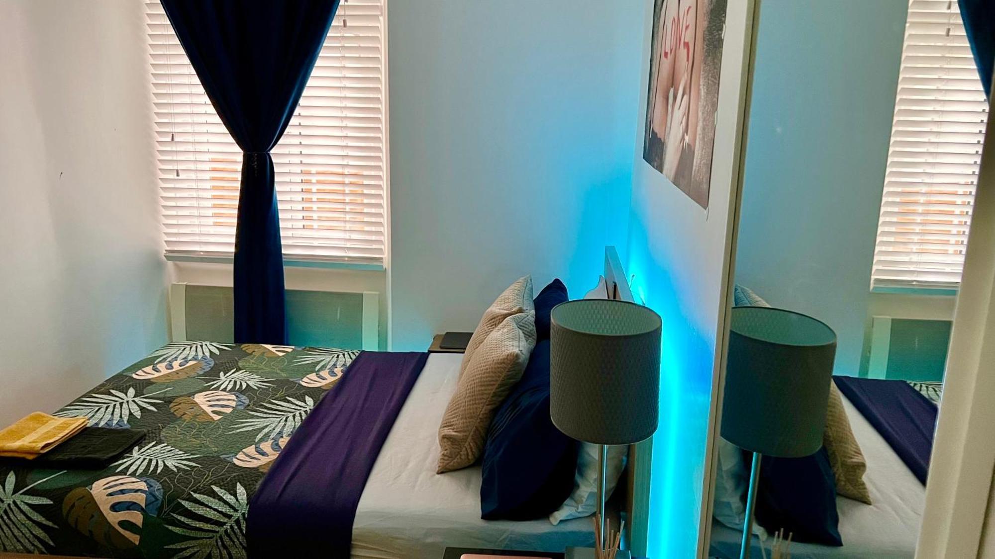 Knightsbridge One Bedroom Flat Apartment *