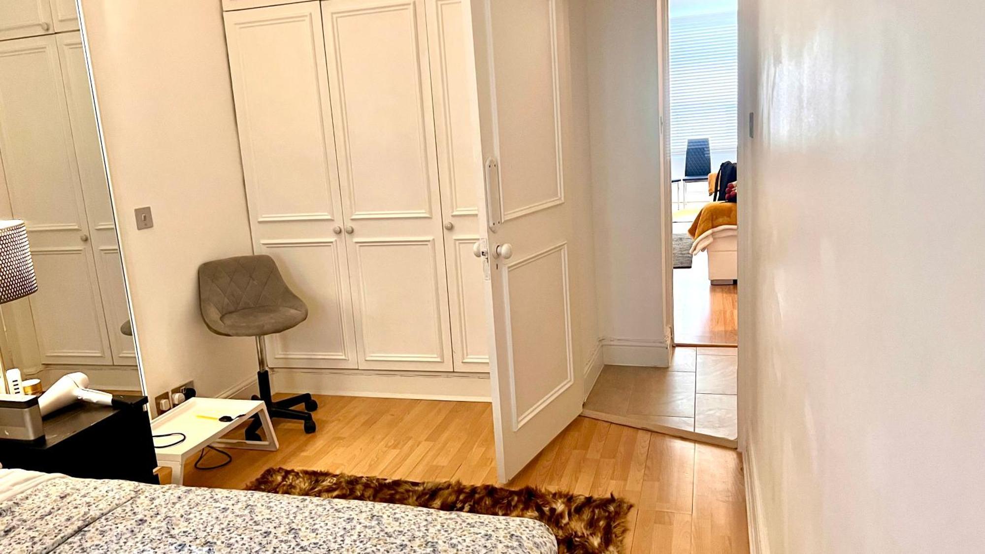 Knightsbridge One Bedroom Flat Apartment