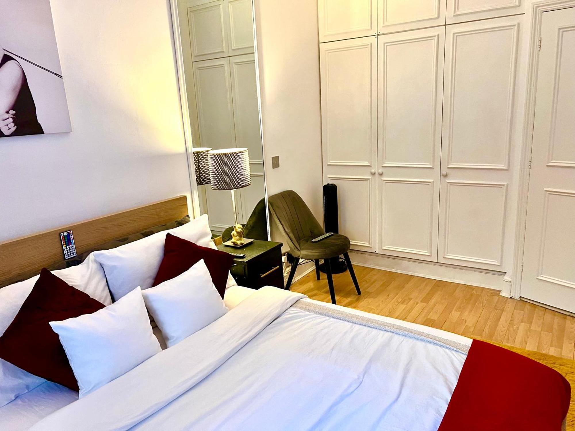 Apartment Knightsbridge One Bedroom Flat