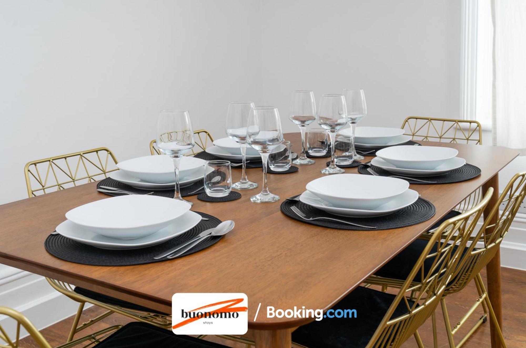 Three Bedroom At Buonomo Short Lets & Serviced Close To Wimbledon Tennis Courts