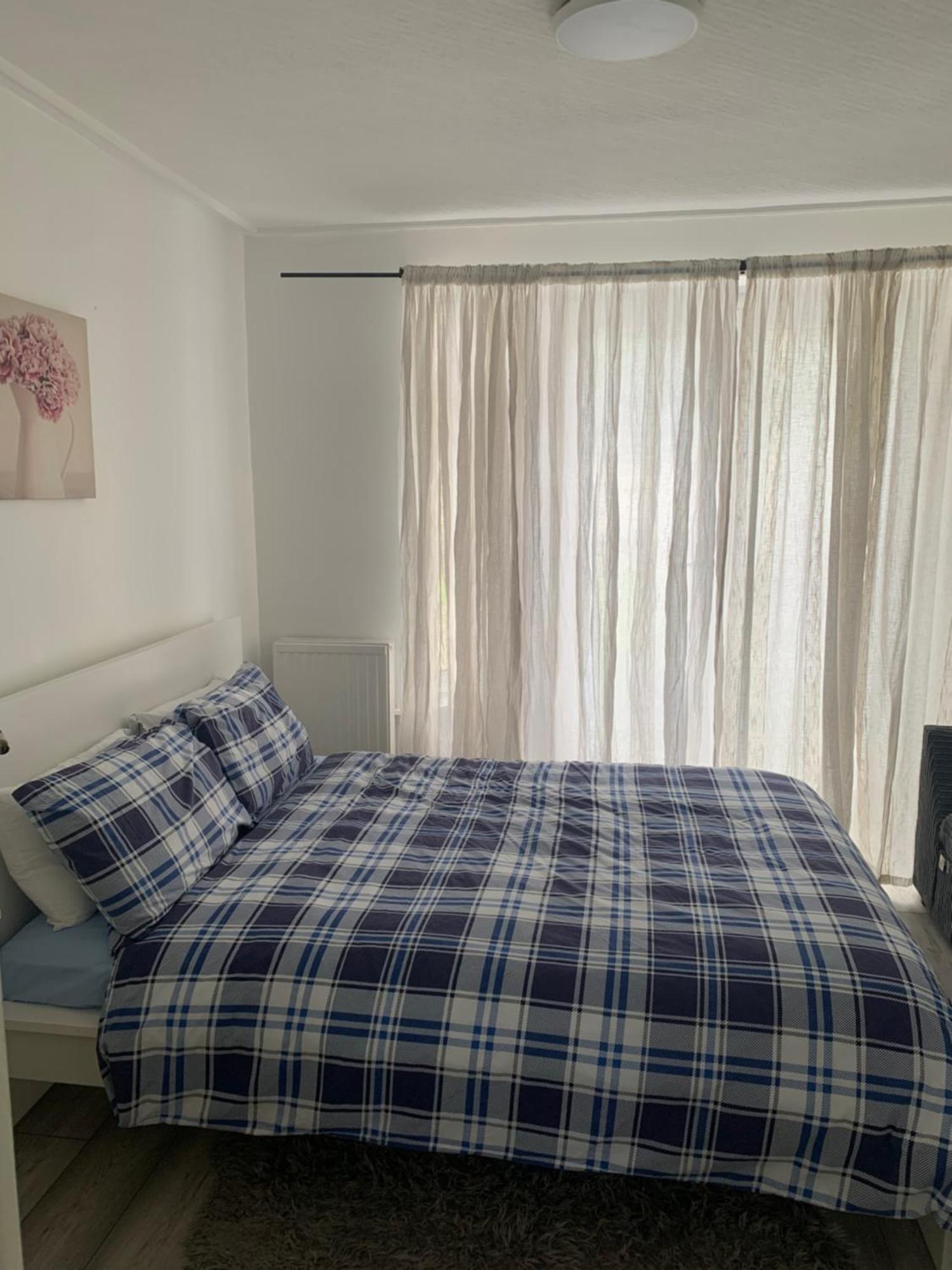 Homestay Large Double Ovo Wembley Stadium