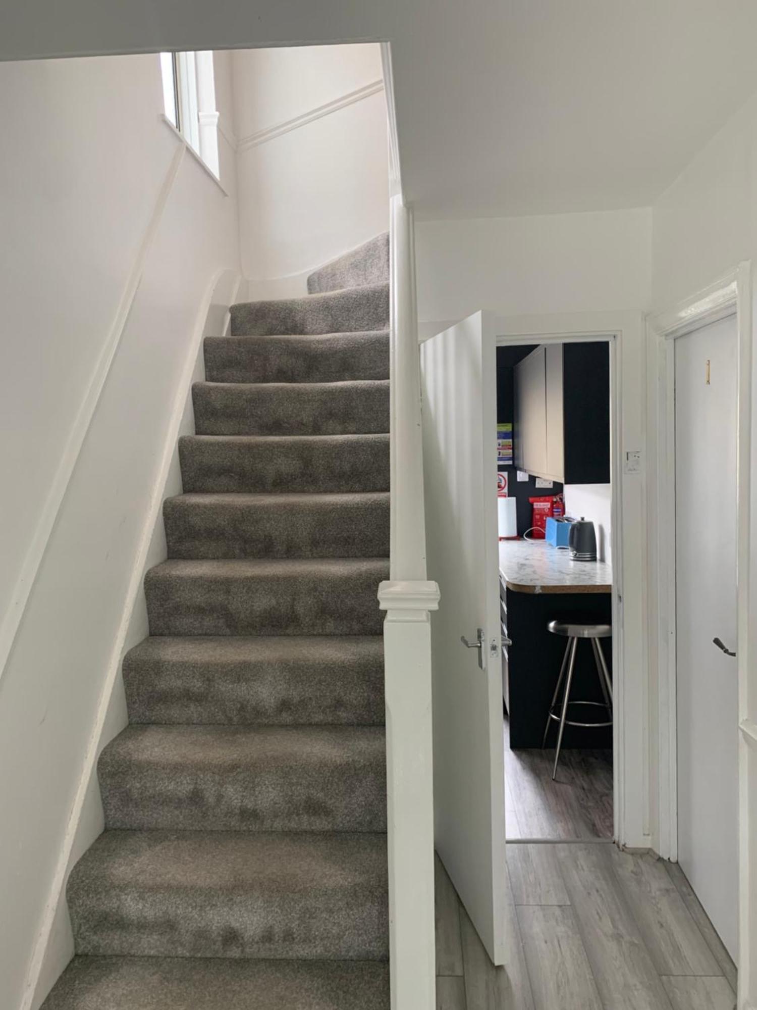 Large Double Ovo Wembley Stadium Homestay