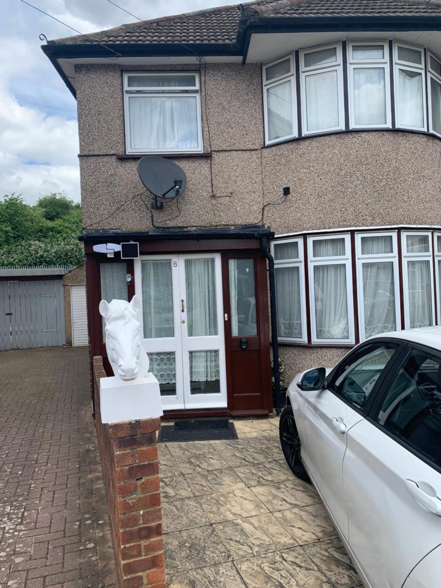 Large Double Ovo Wembley Stadium Homestay