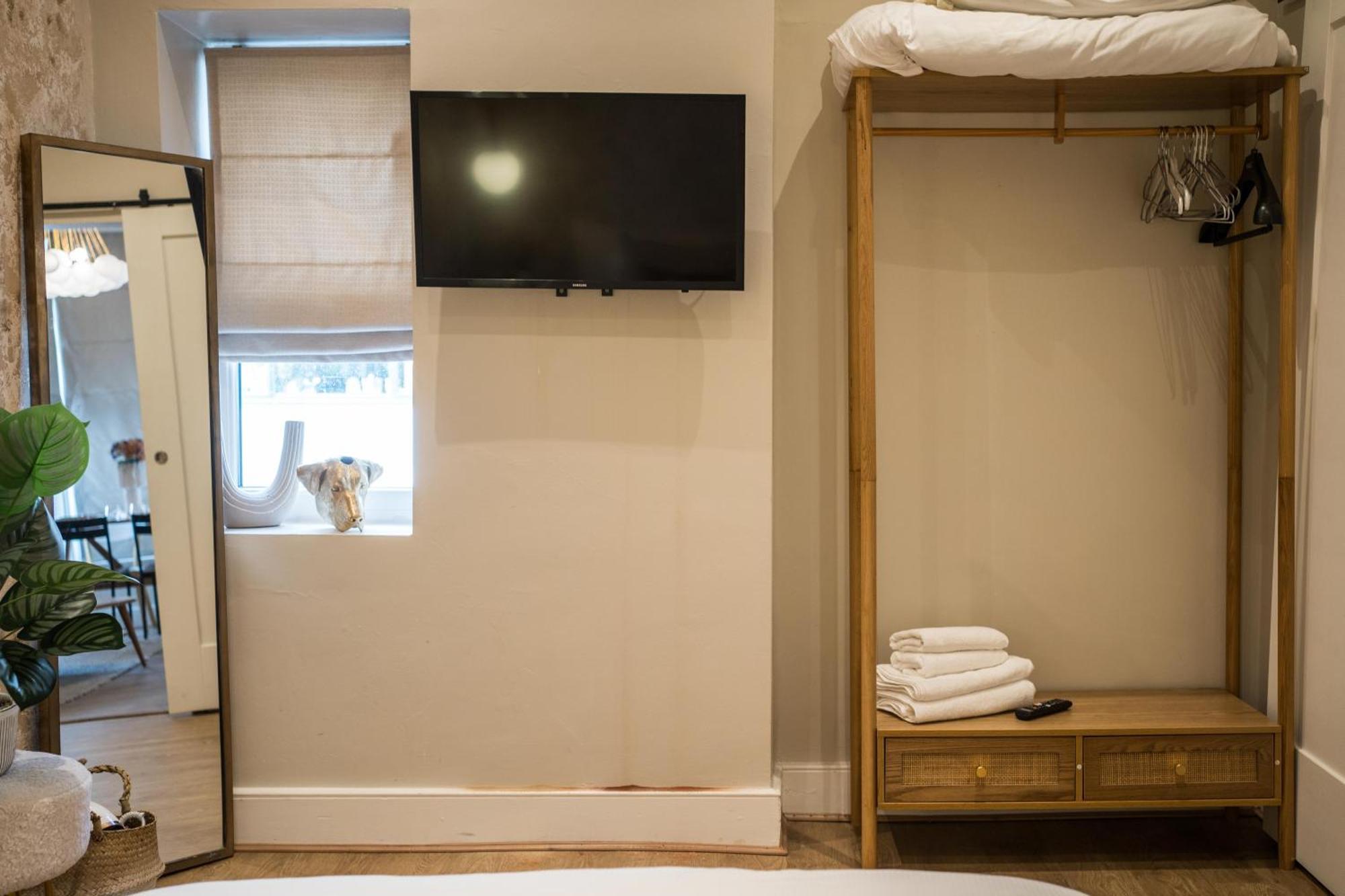 Gold-church View -kensington -olympia -westfields Apartment *